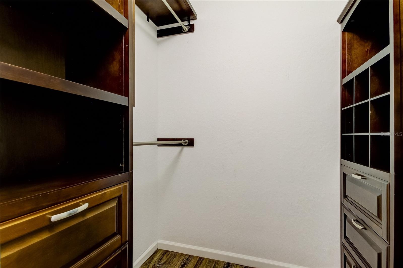 129 BRENT CIR — photo 28