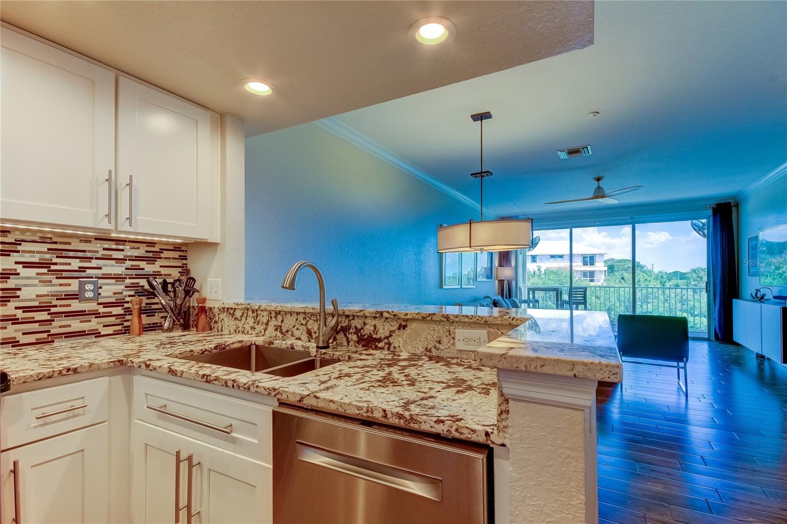 129 BRENT CIR — photo 15