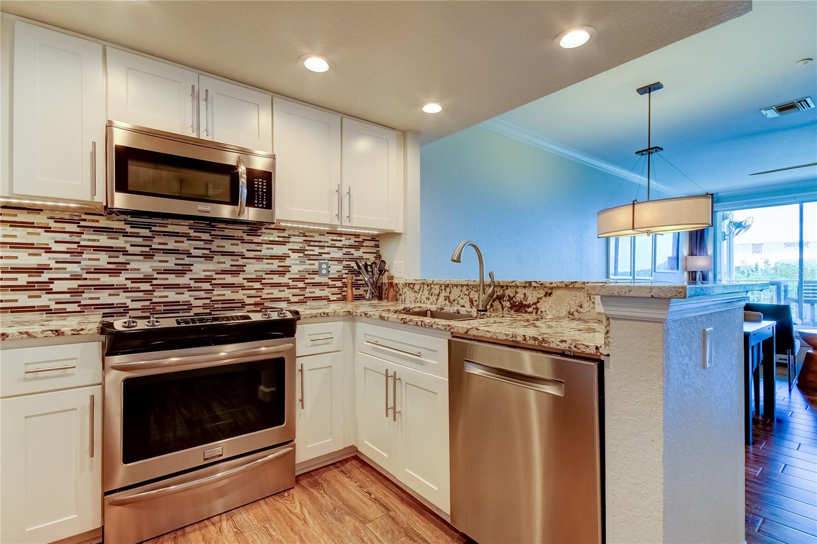 129 BRENT CIR — photo 16