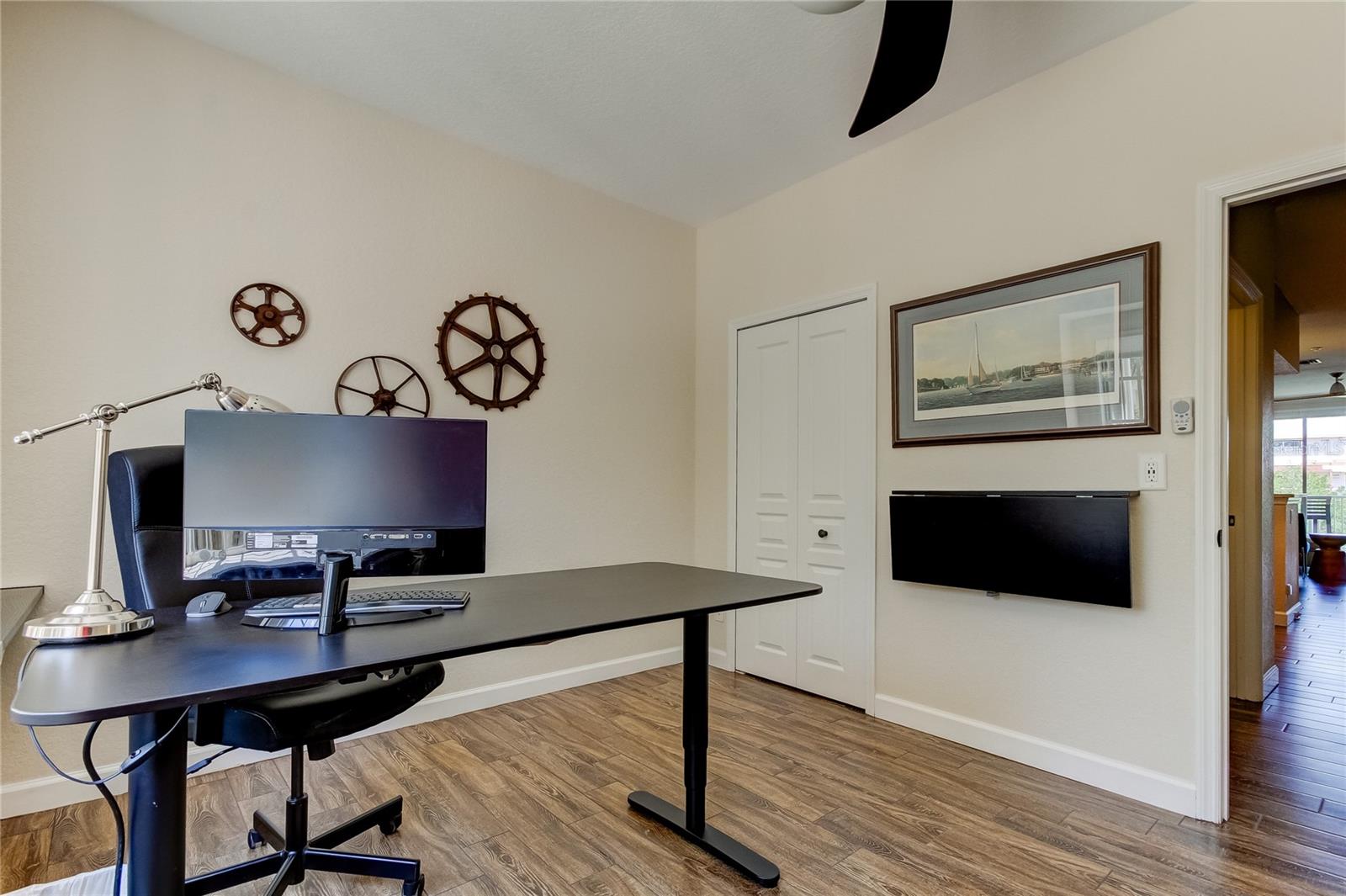 129 BRENT CIR — photo 37