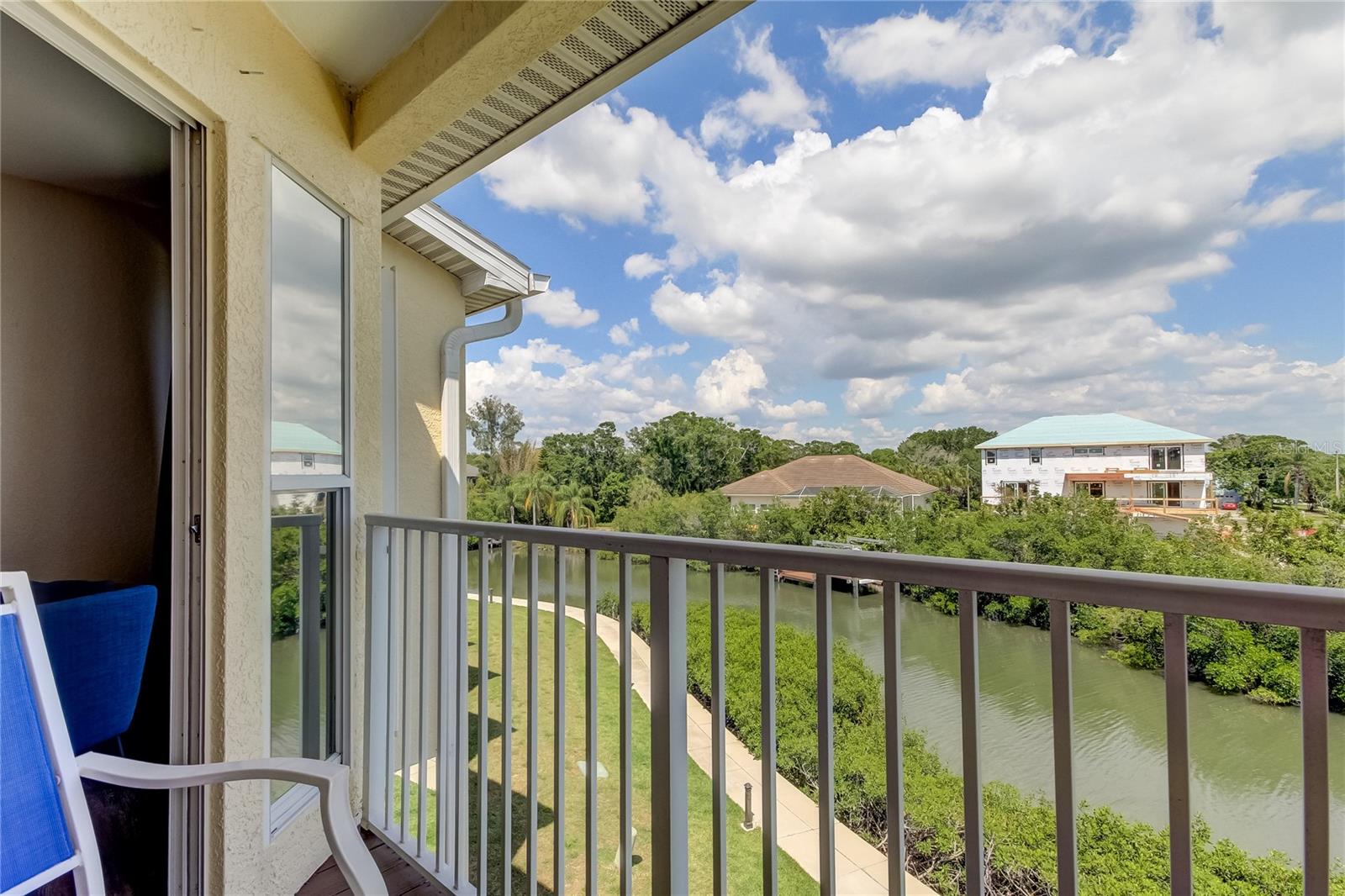 129 BRENT CIR — photo 40