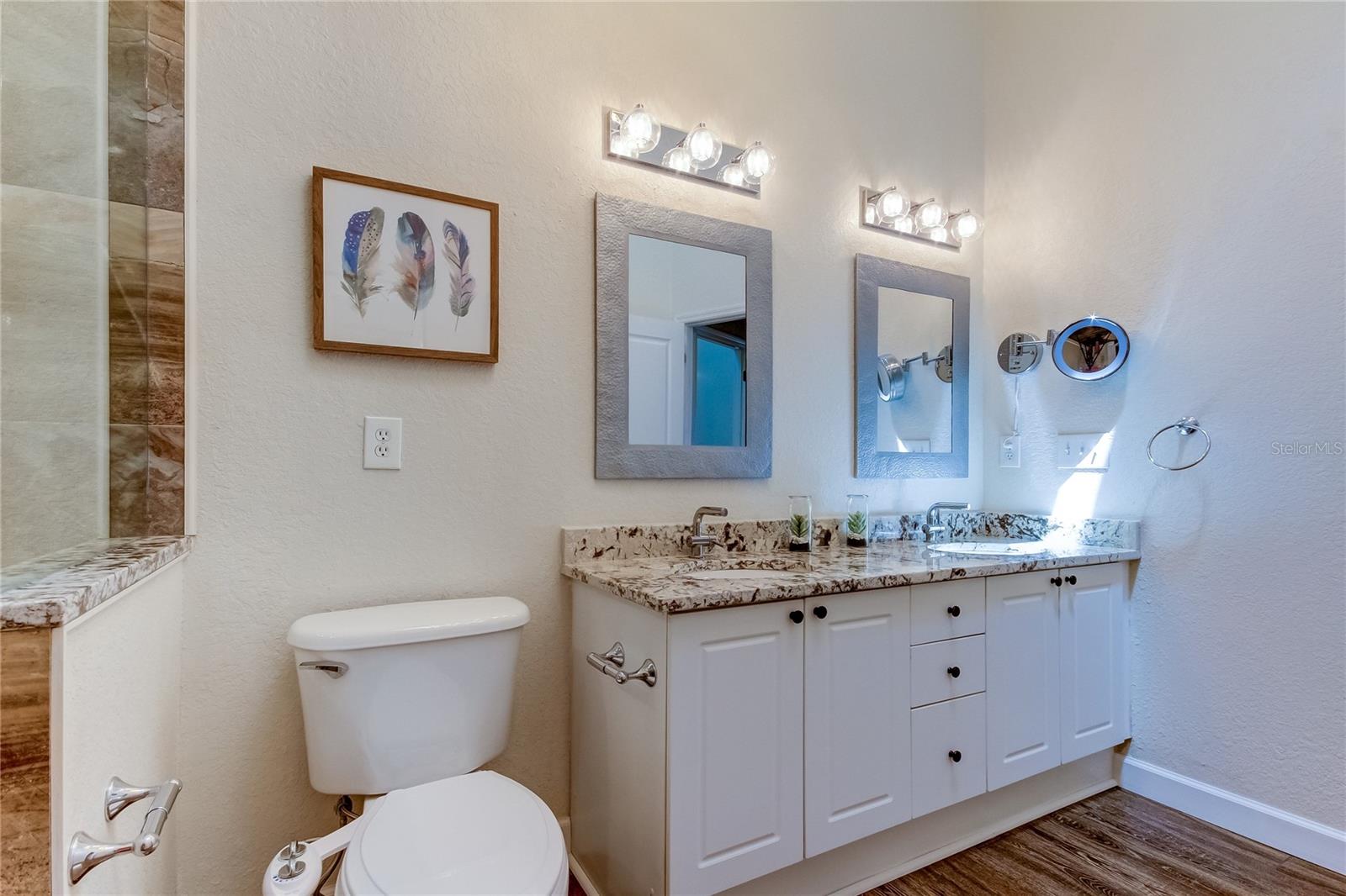 129 BRENT CIR — photo 24