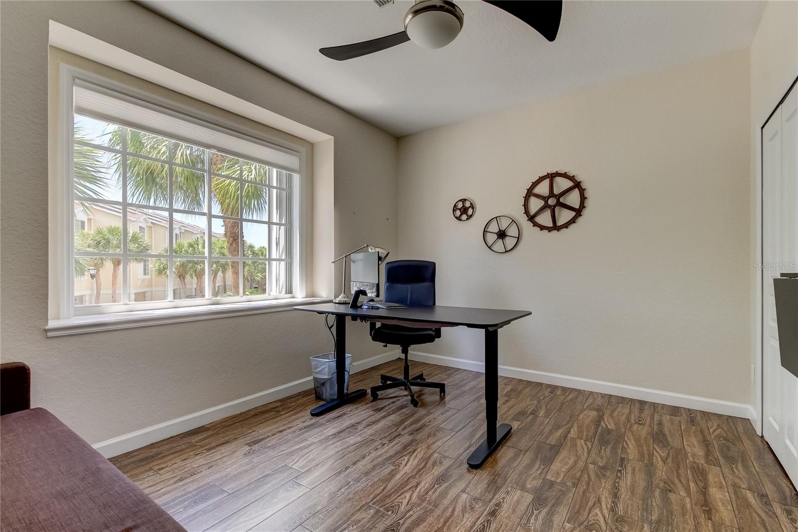 129 BRENT CIR — photo 36
