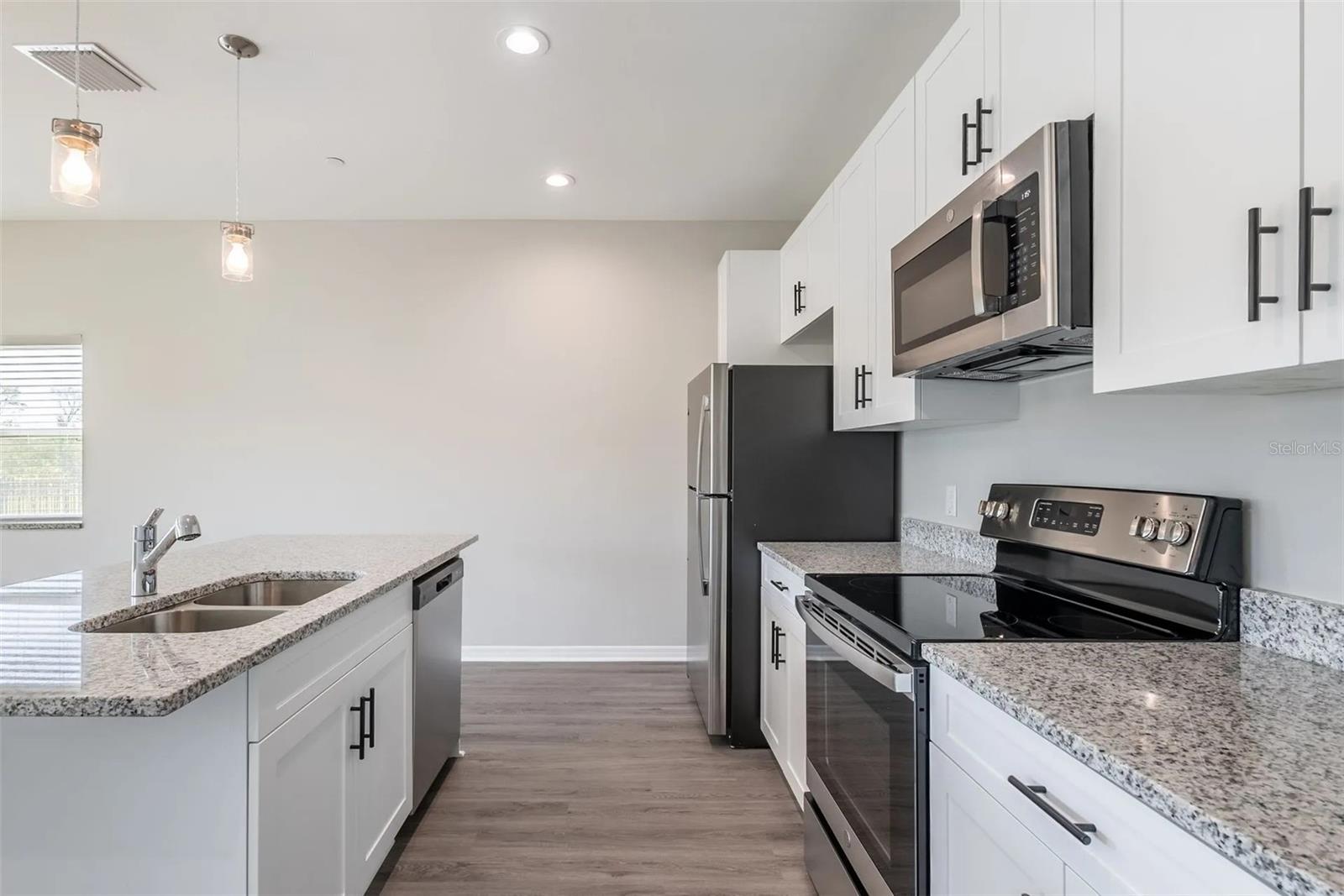2101 SEBRING PL — photo 12