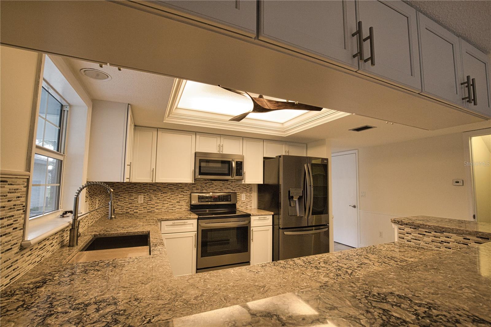 916 BAYSHORE DR — photo 34