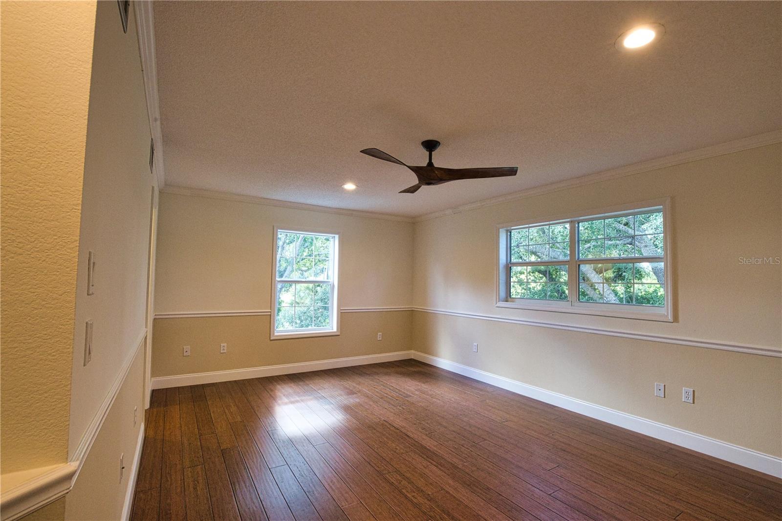 916 BAYSHORE DR — photo 49