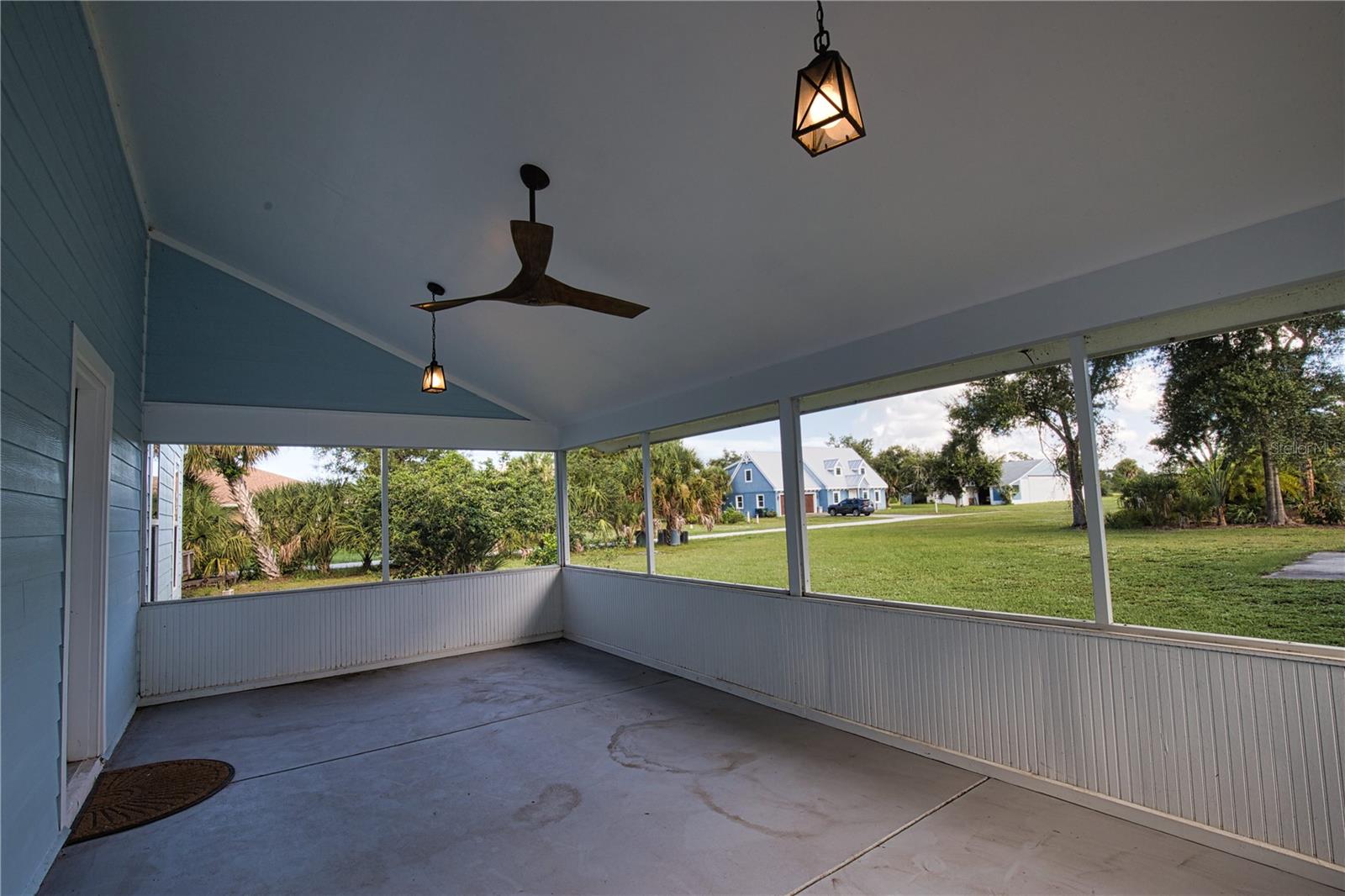 916 BAYSHORE DR — photo 74