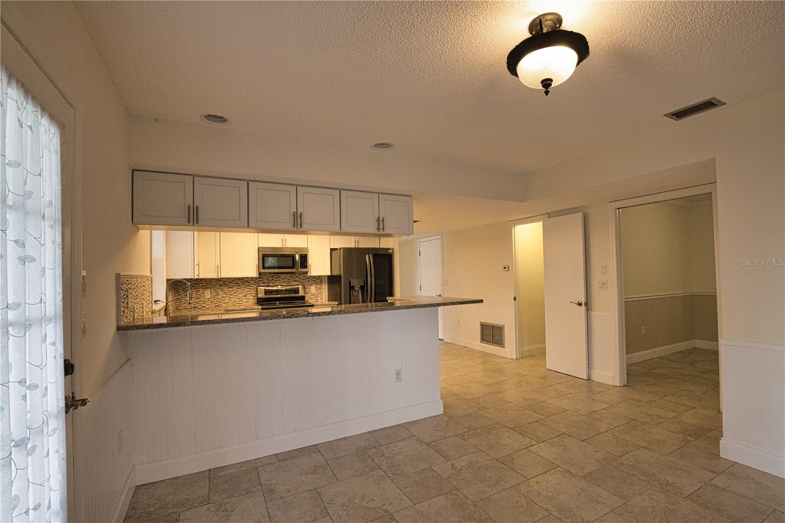 916 BAYSHORE DR — photo 31