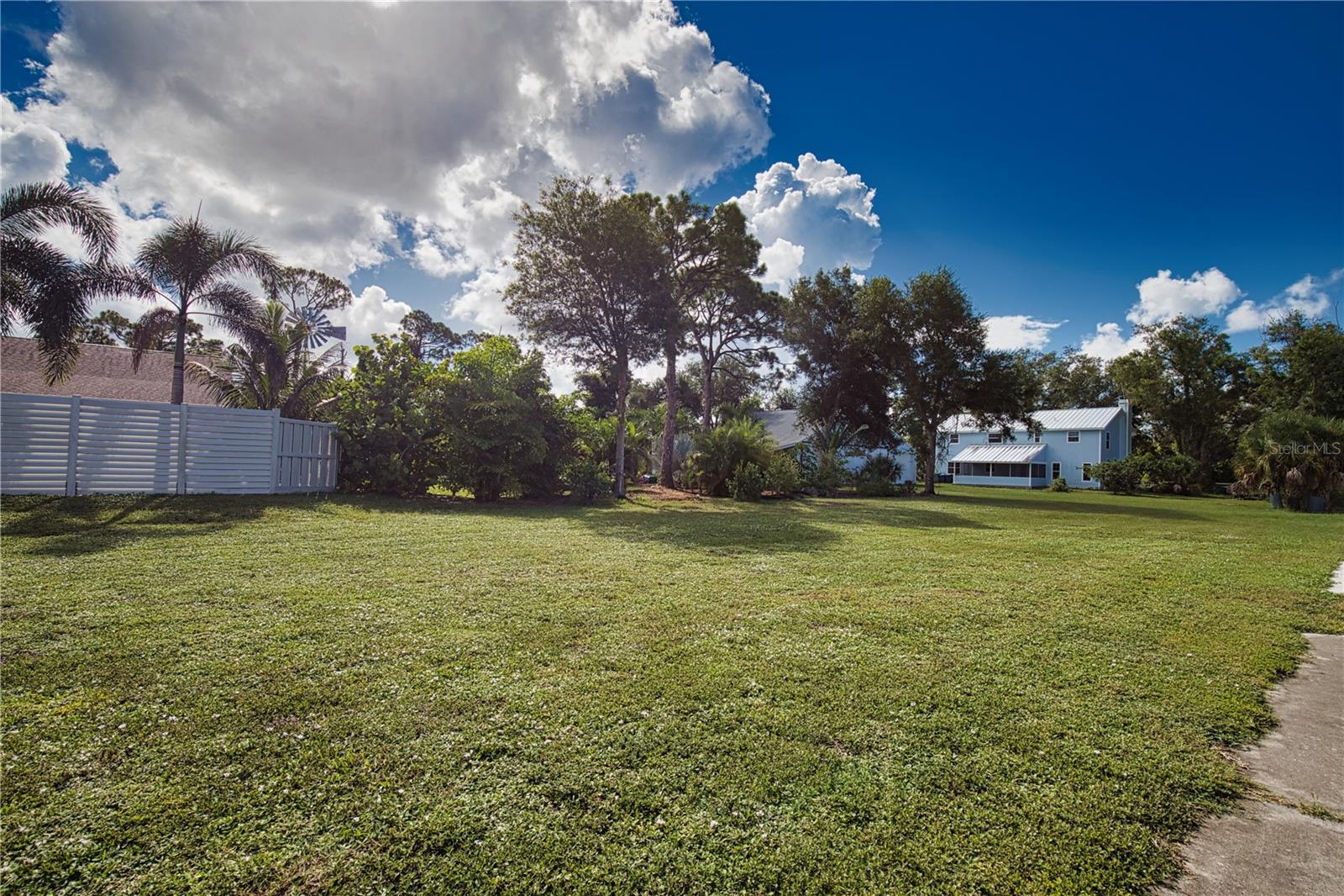 916 BAYSHORE DR — photo 90