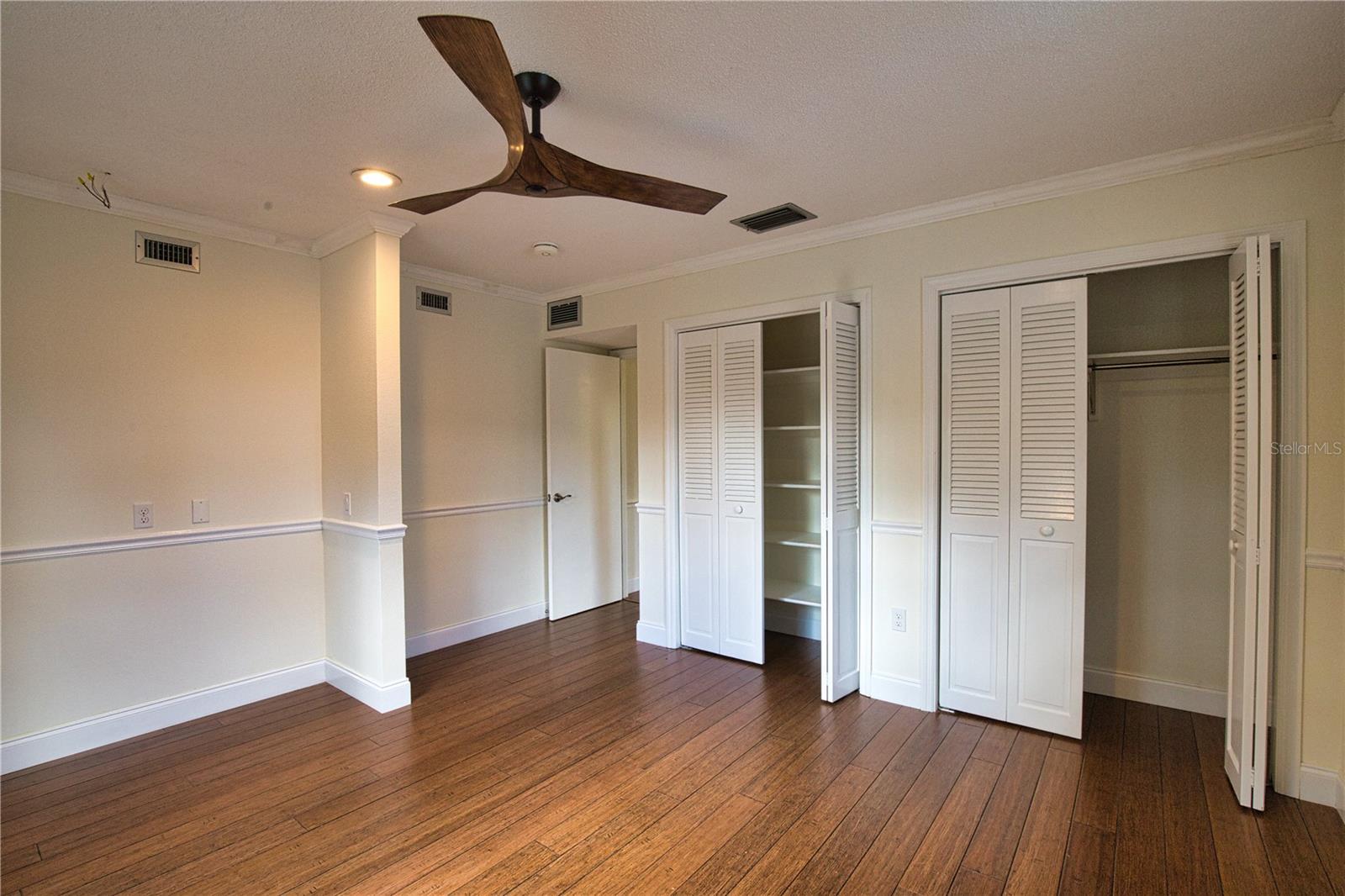 916 BAYSHORE DR — photo 57