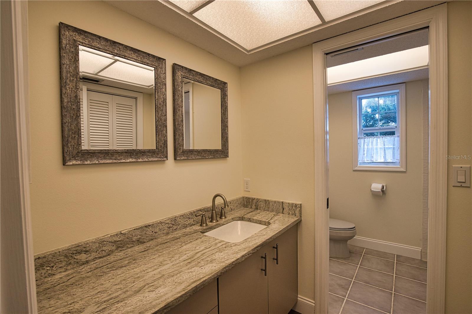 916 BAYSHORE DR — photo 64