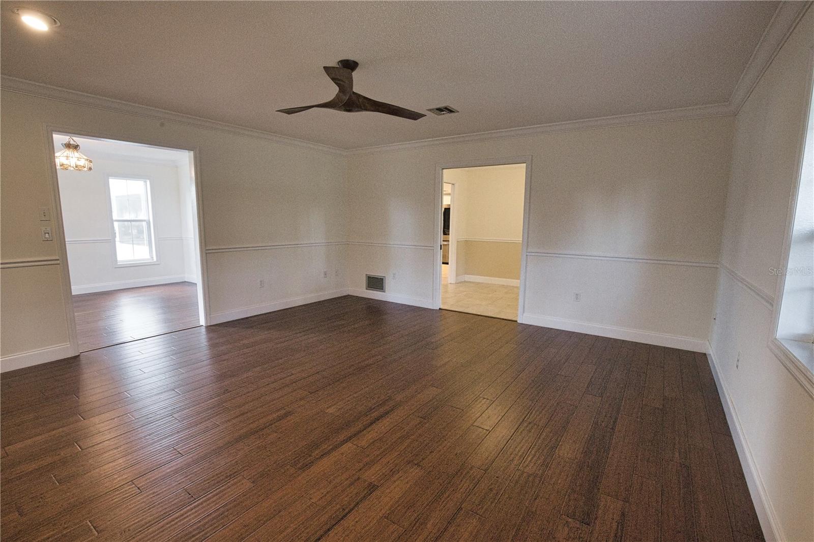 916 BAYSHORE DR — photo 23
