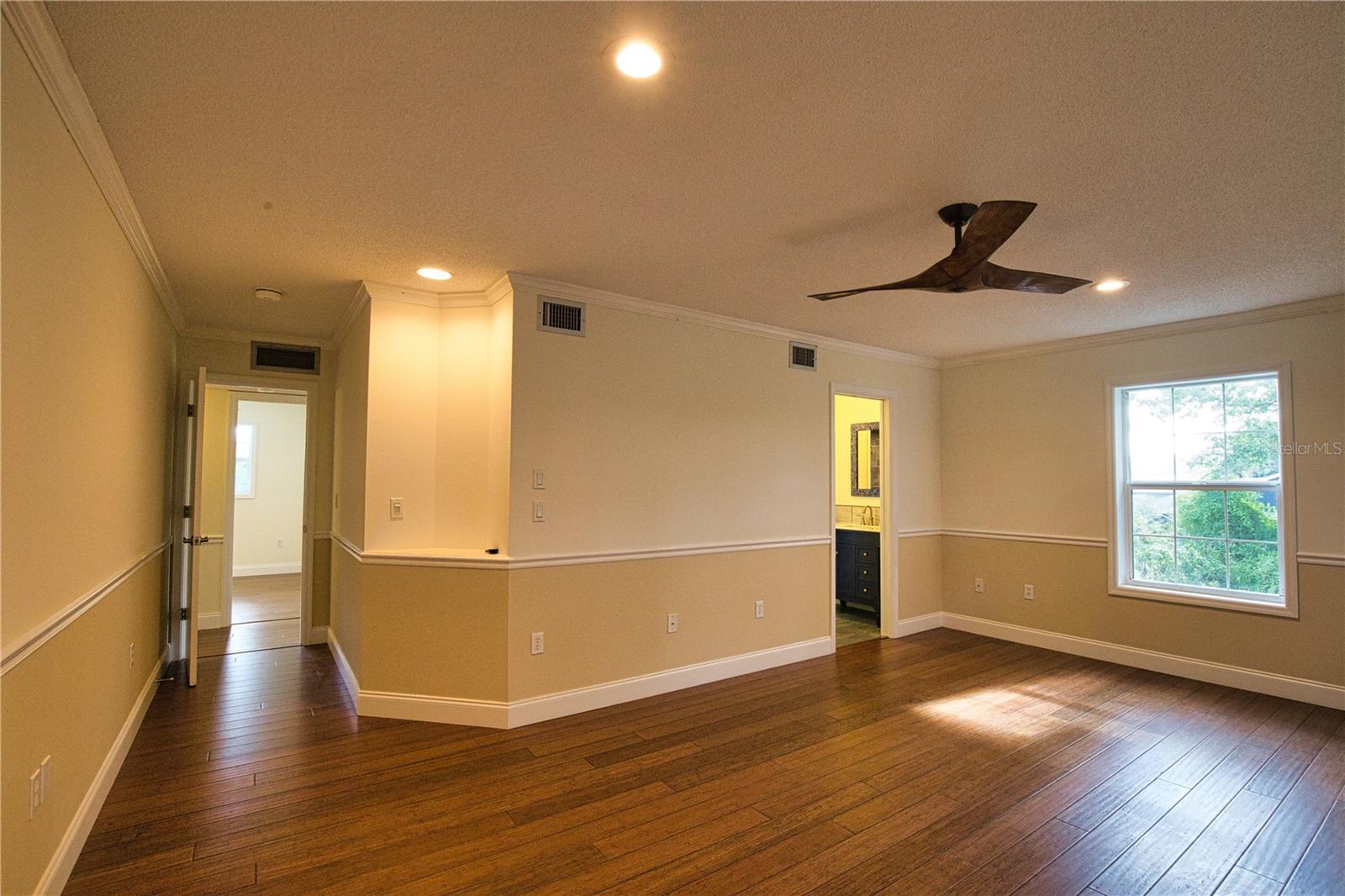 916 BAYSHORE DR — photo 50