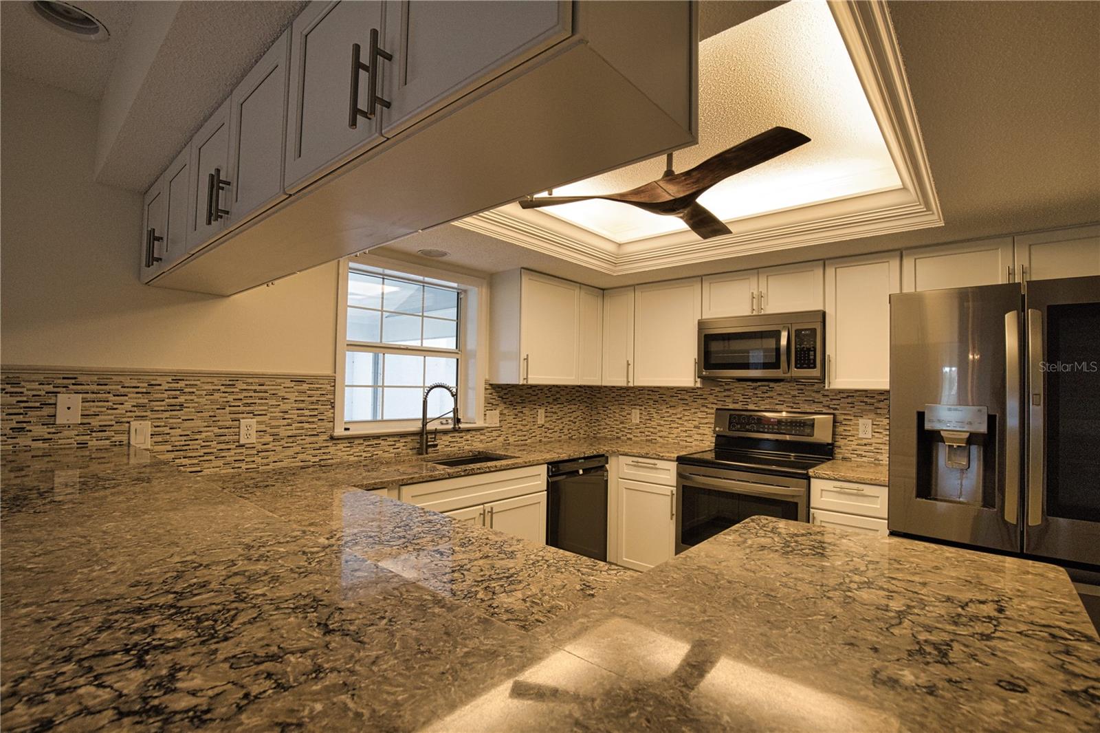 916 BAYSHORE DR — photo 35