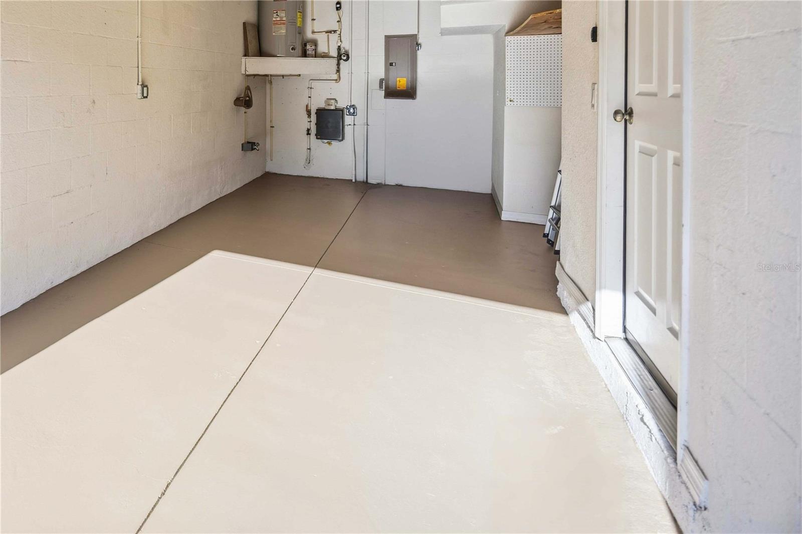 7927 LIMESTONE LN #13-203 — photo 25