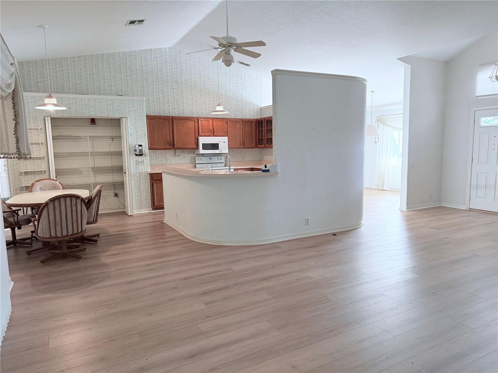 13928 TENNYSON DR — photo 35