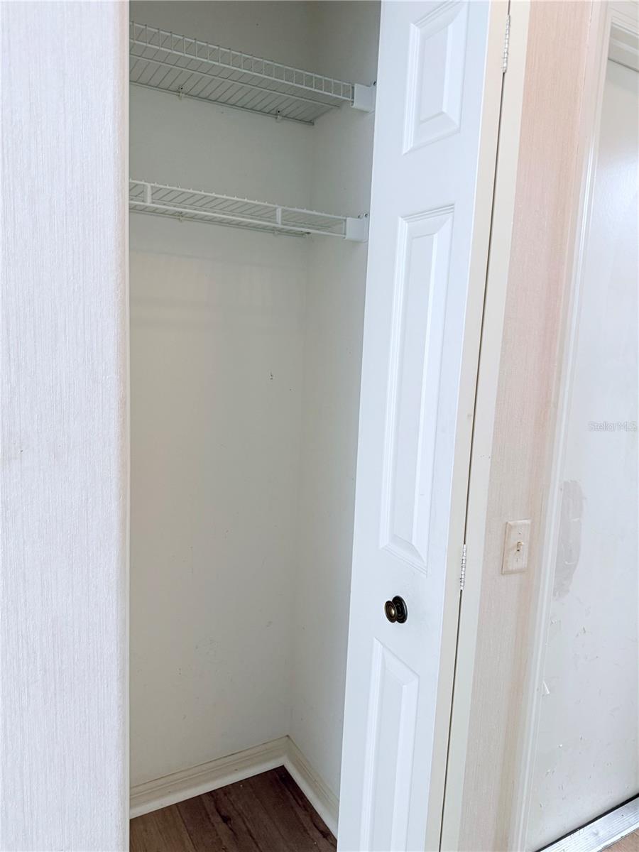 13928 TENNYSON DR — photo 37