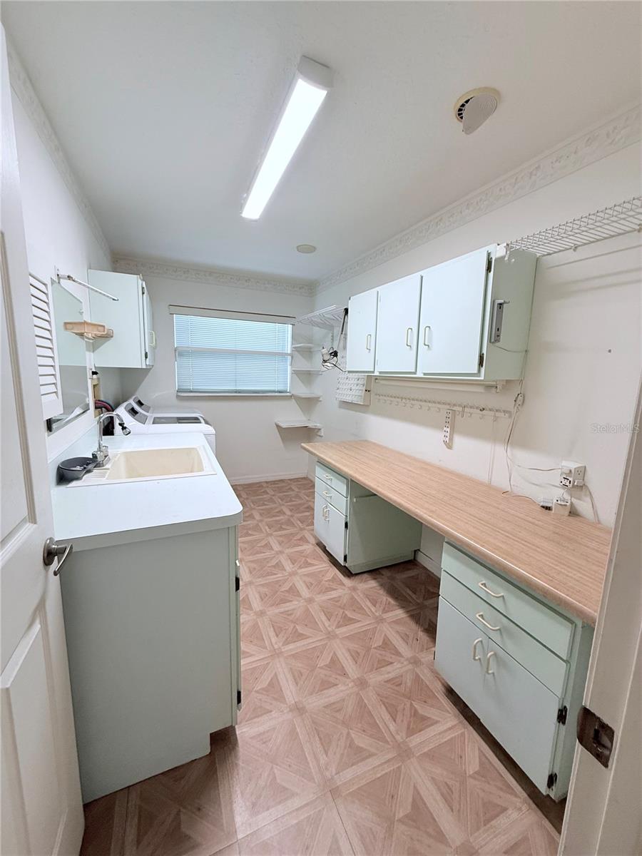 13928 TENNYSON DR — photo 38