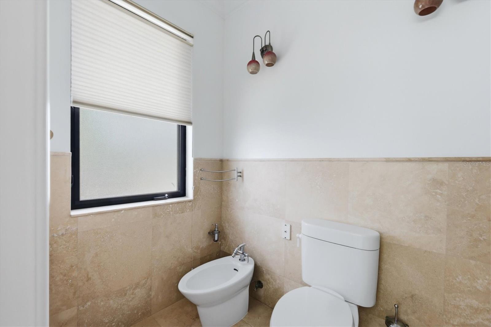 829 IDLEWILD WAY — photo 39