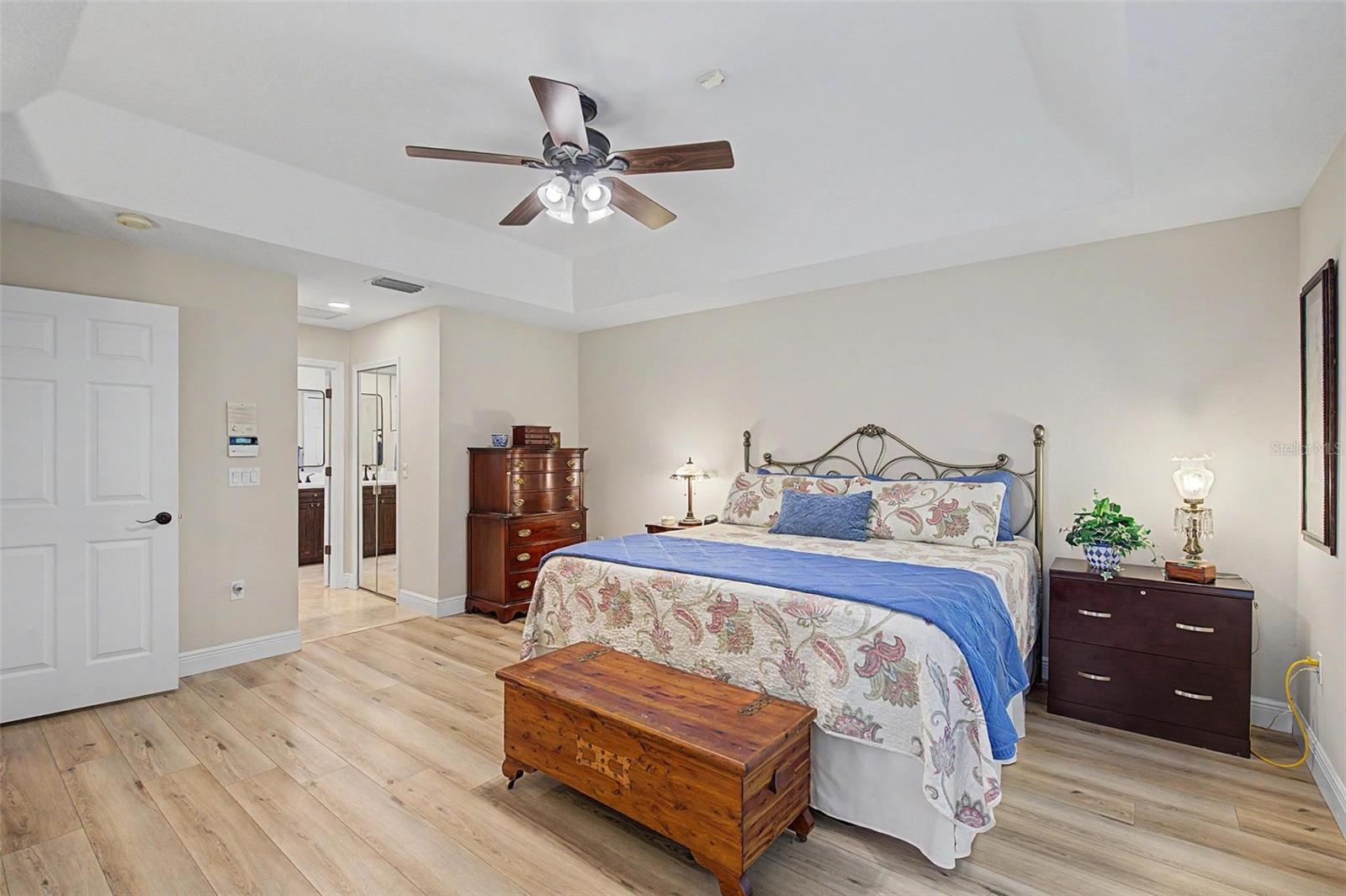 1808 ORCHARDGROVE AVE — photo 20