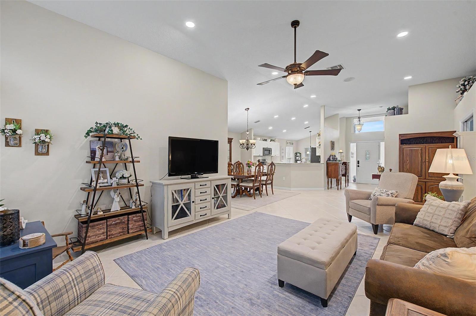 1808 ORCHARDGROVE AVE — photo 6