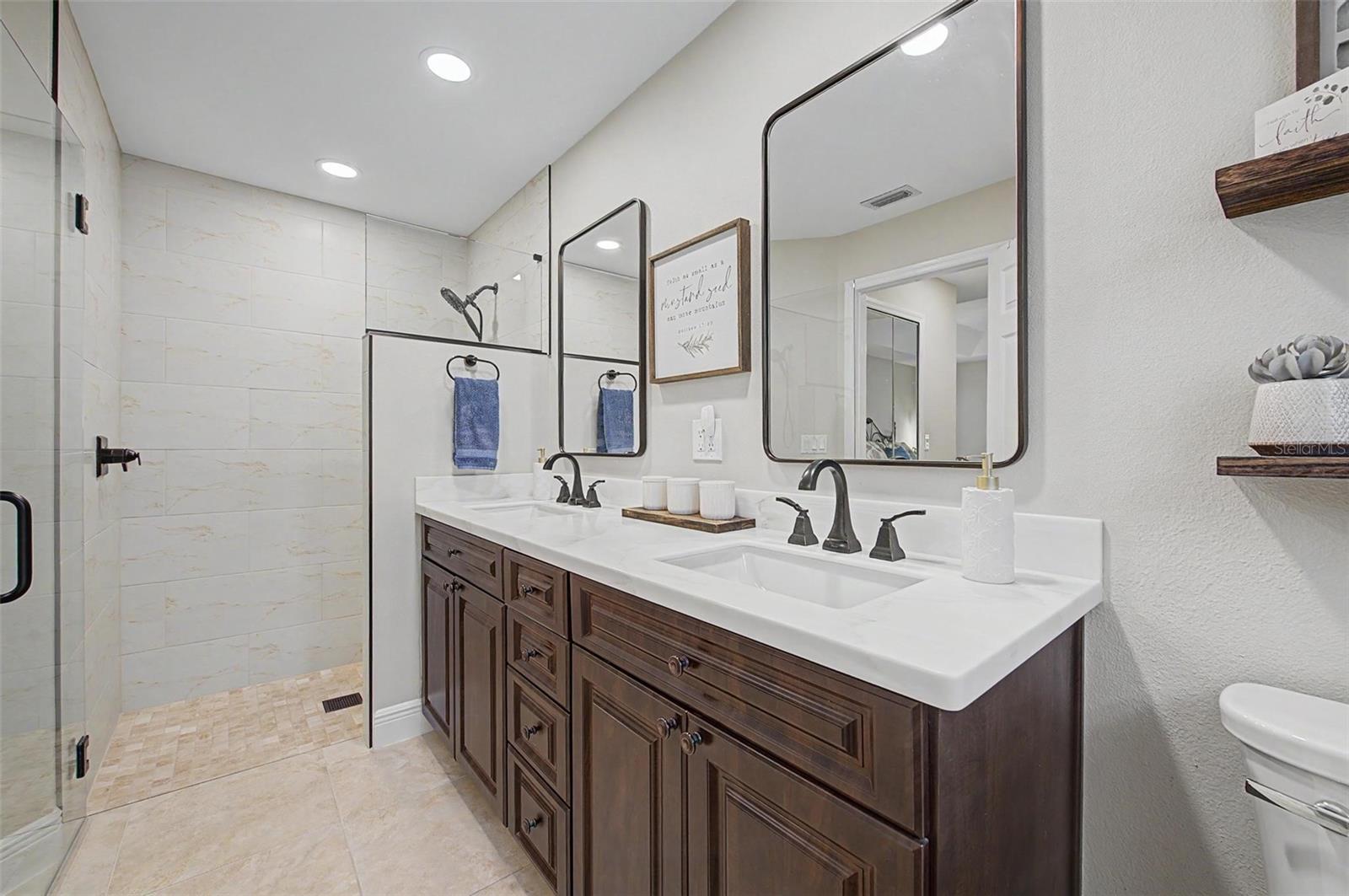 1808 ORCHARDGROVE AVE — photo 22