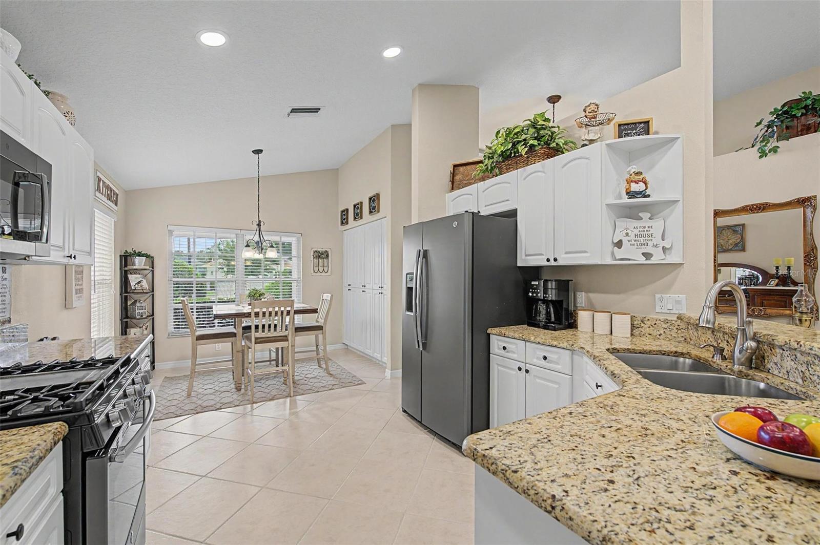 1808 ORCHARDGROVE AVE — photo 11