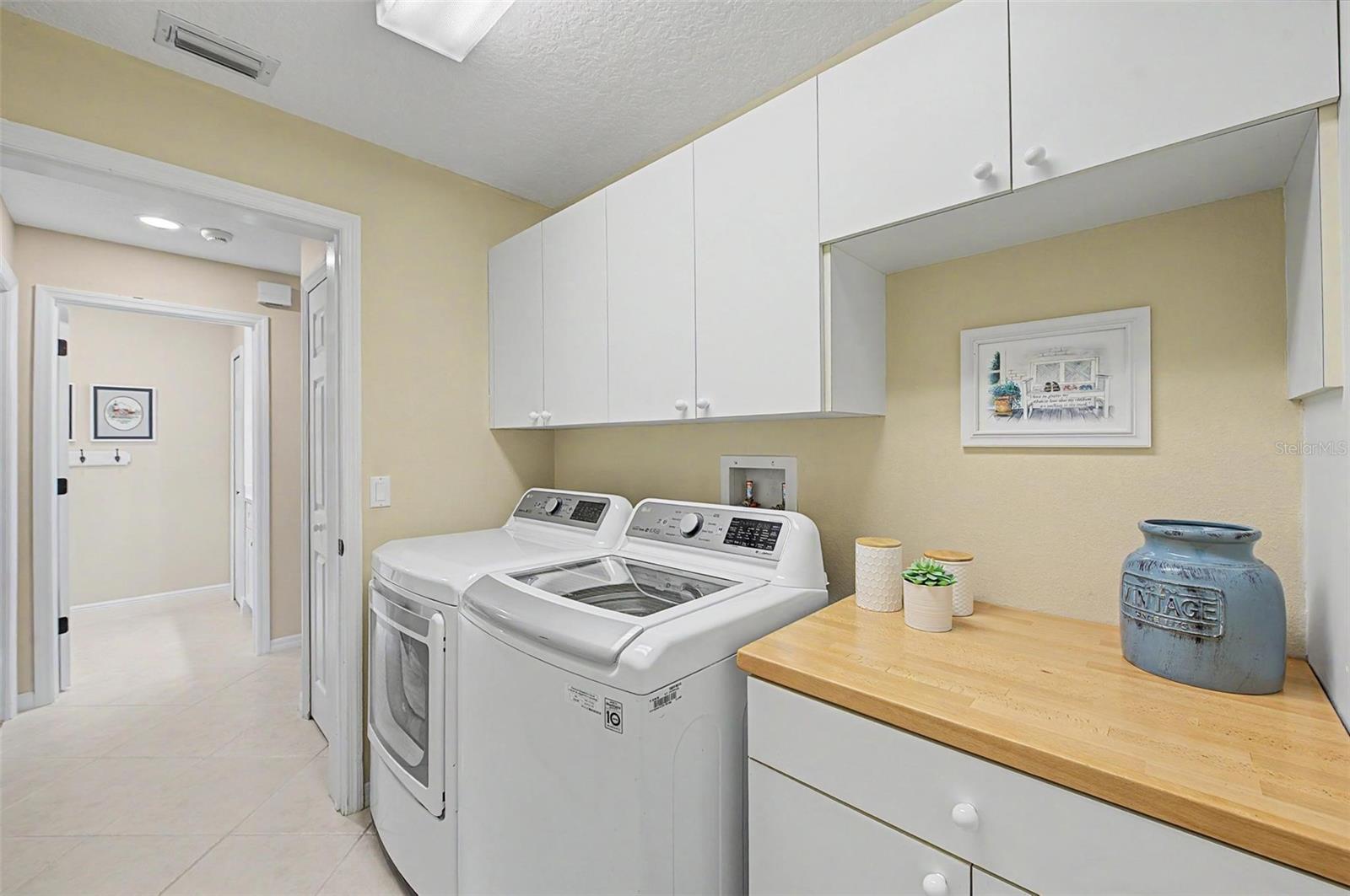 1808 ORCHARDGROVE AVE — photo 28