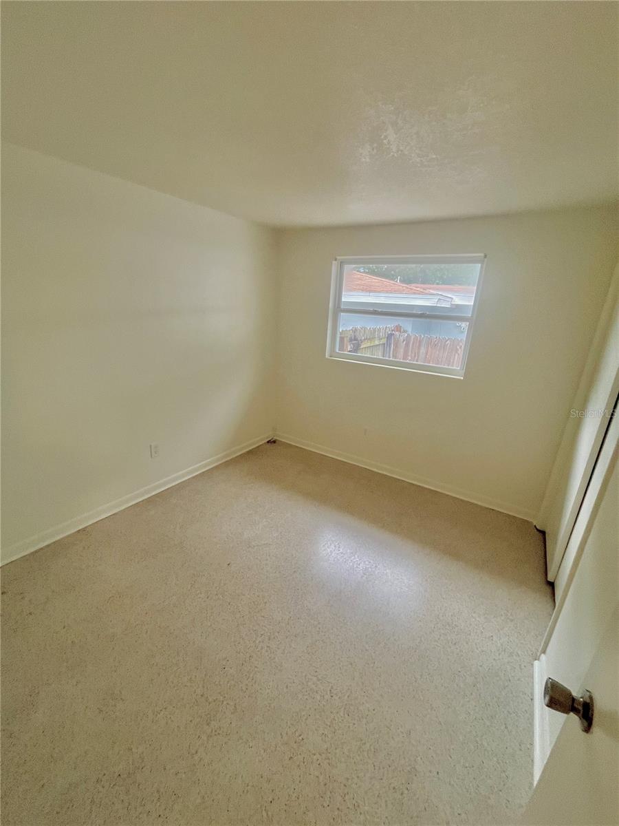 1390 SATSUMA ST — photo 14