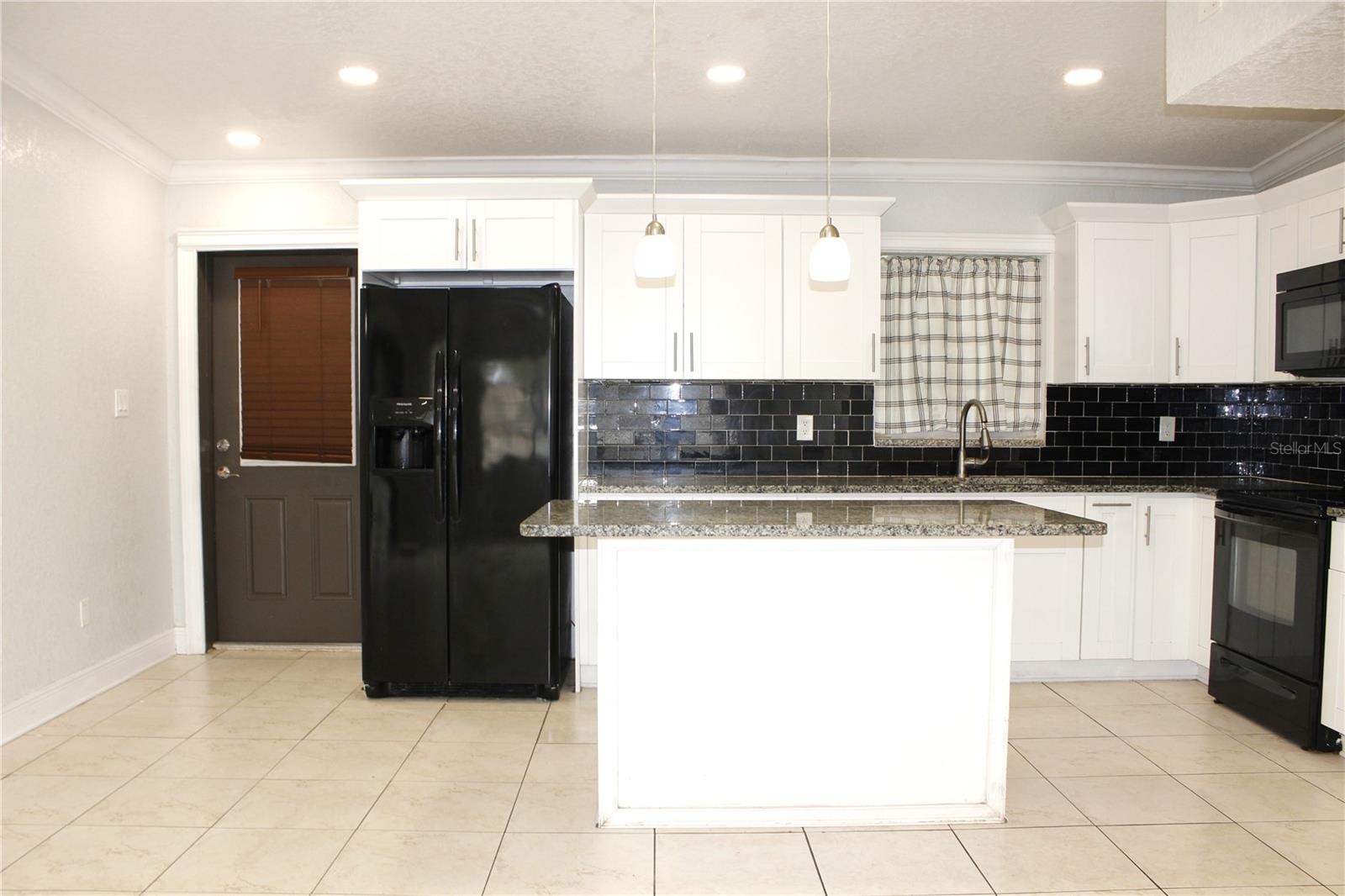 3201 RIVER GROVE DR — photo 25
