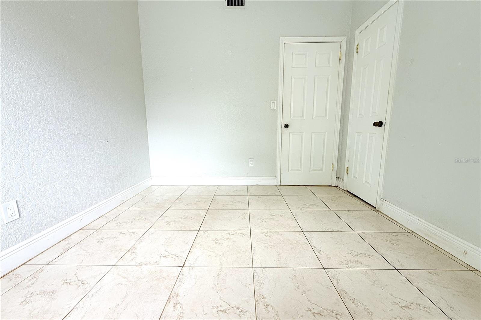 3201 RIVER GROVE DR — photo 38