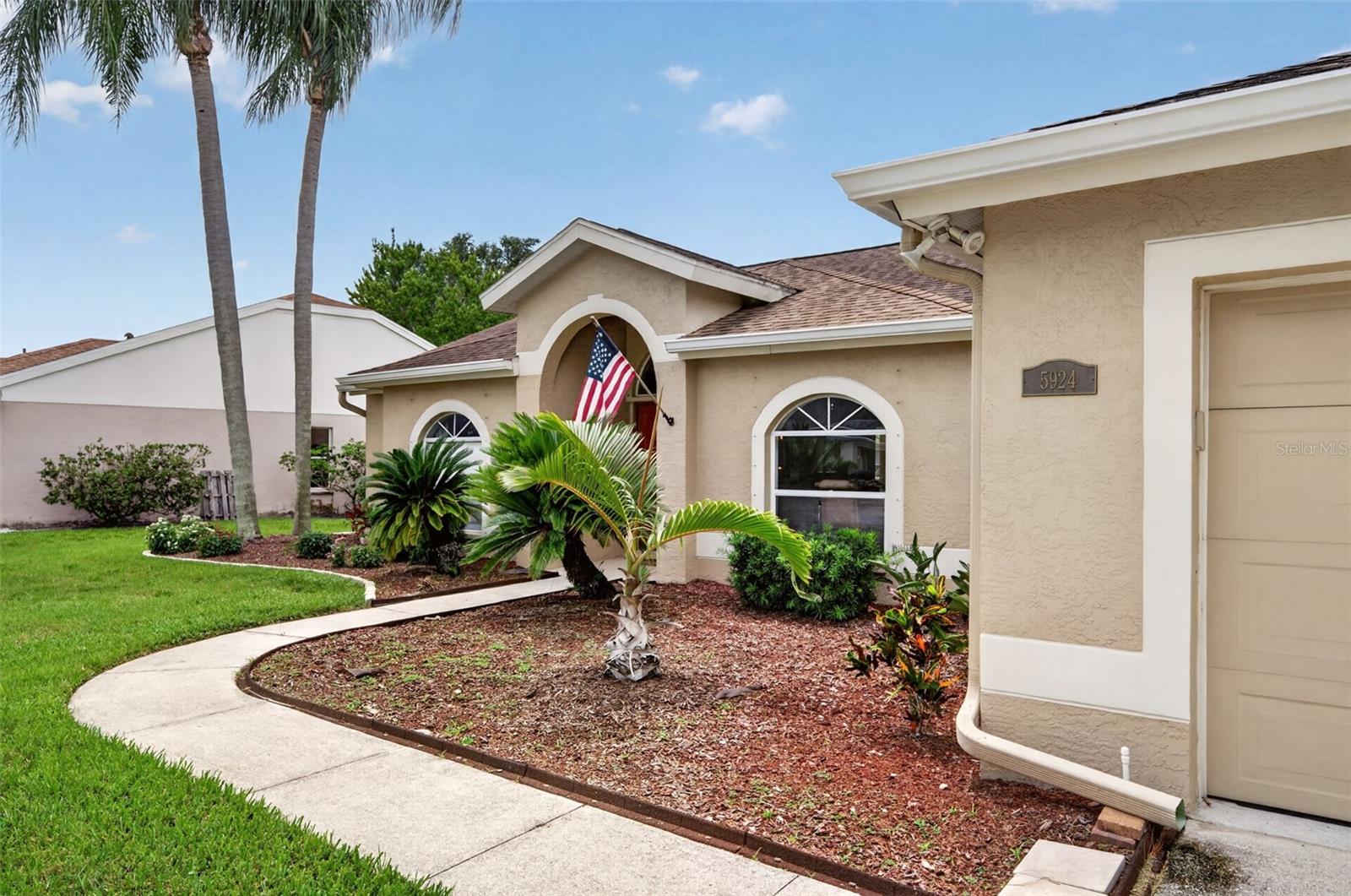 5924 JAVA PLUM LN — photo 3
