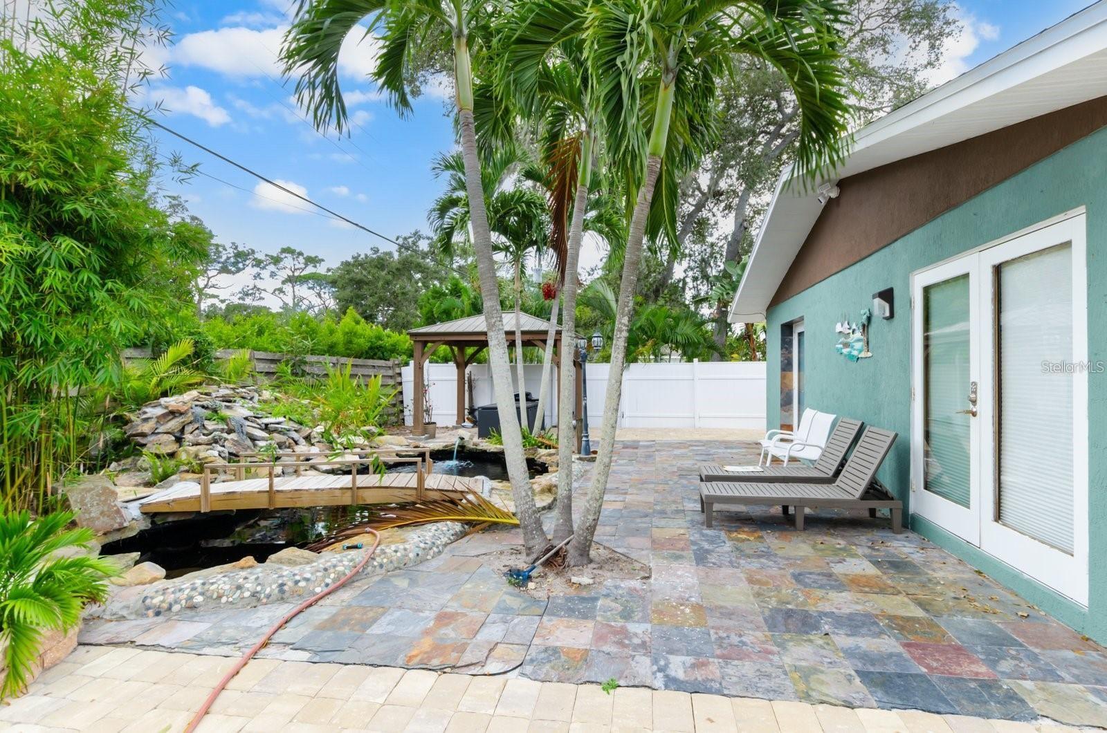2598 WOOD ST — photo 40