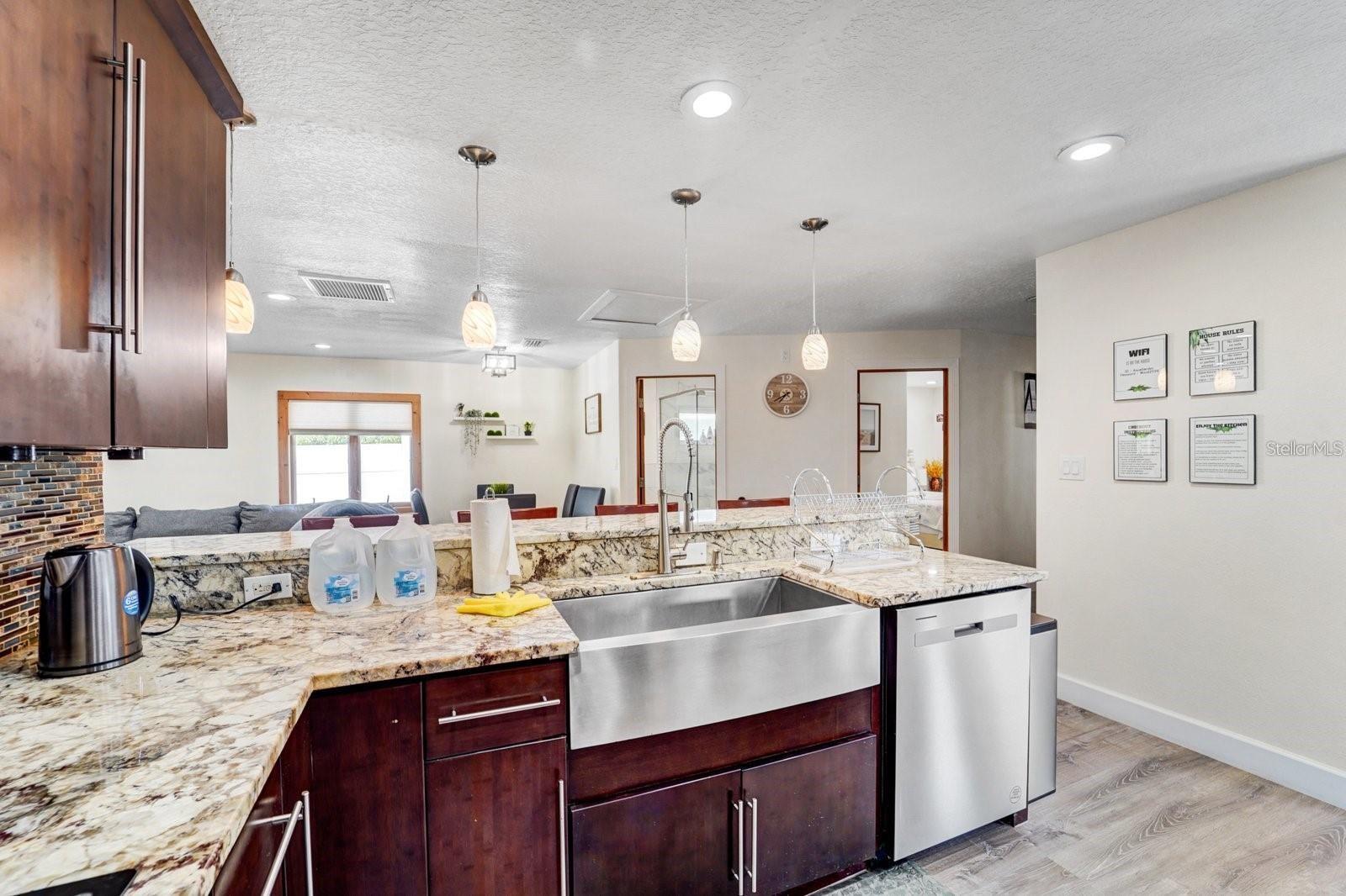 2598 WOOD ST — photo 34