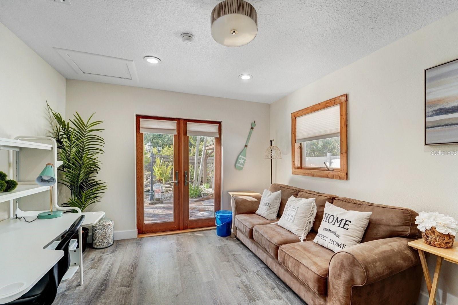 2598 WOOD ST — photo 15