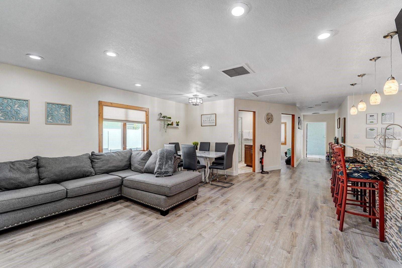 2598 WOOD ST — photo 24