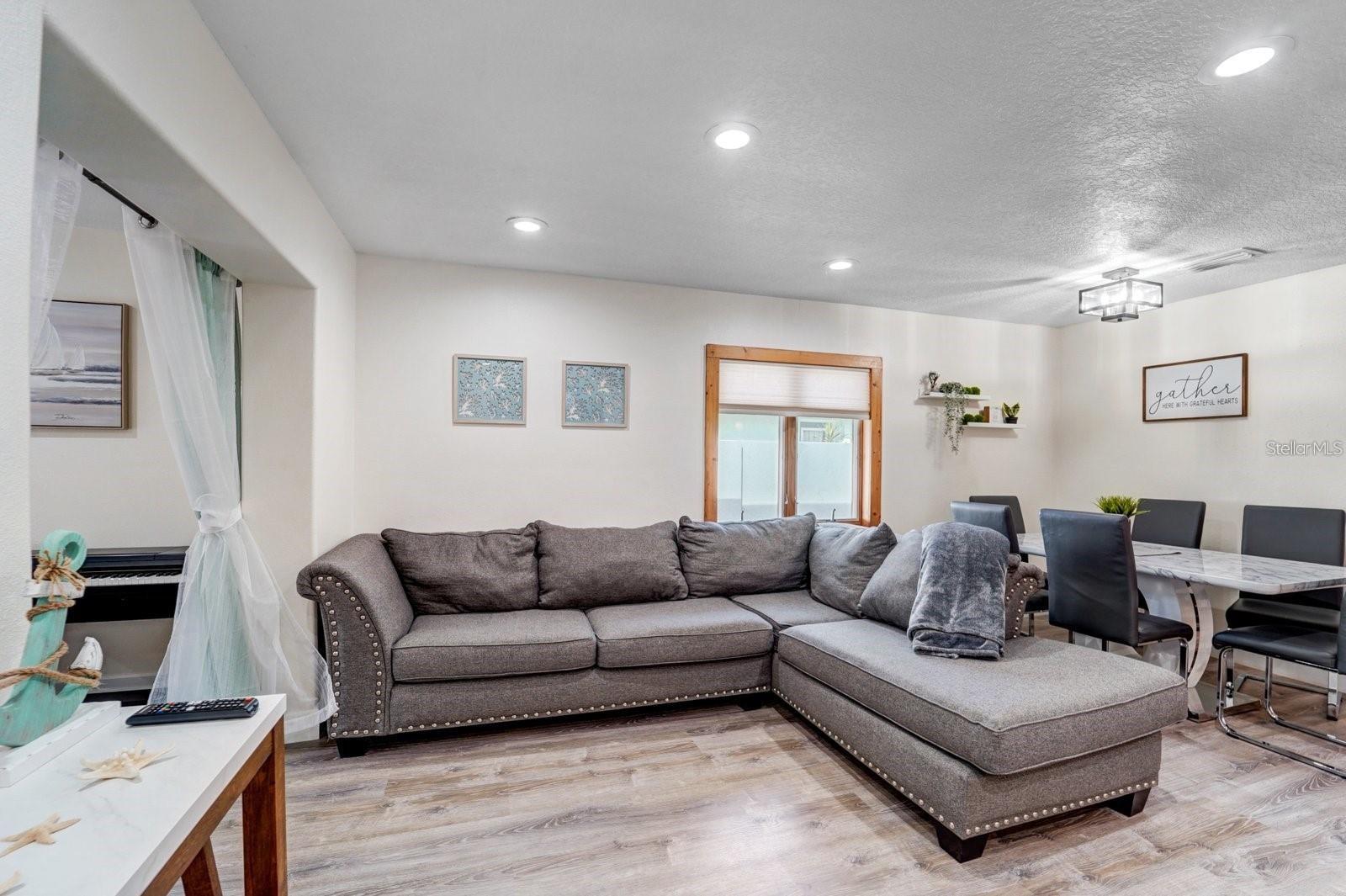 2598 WOOD ST — photo 22