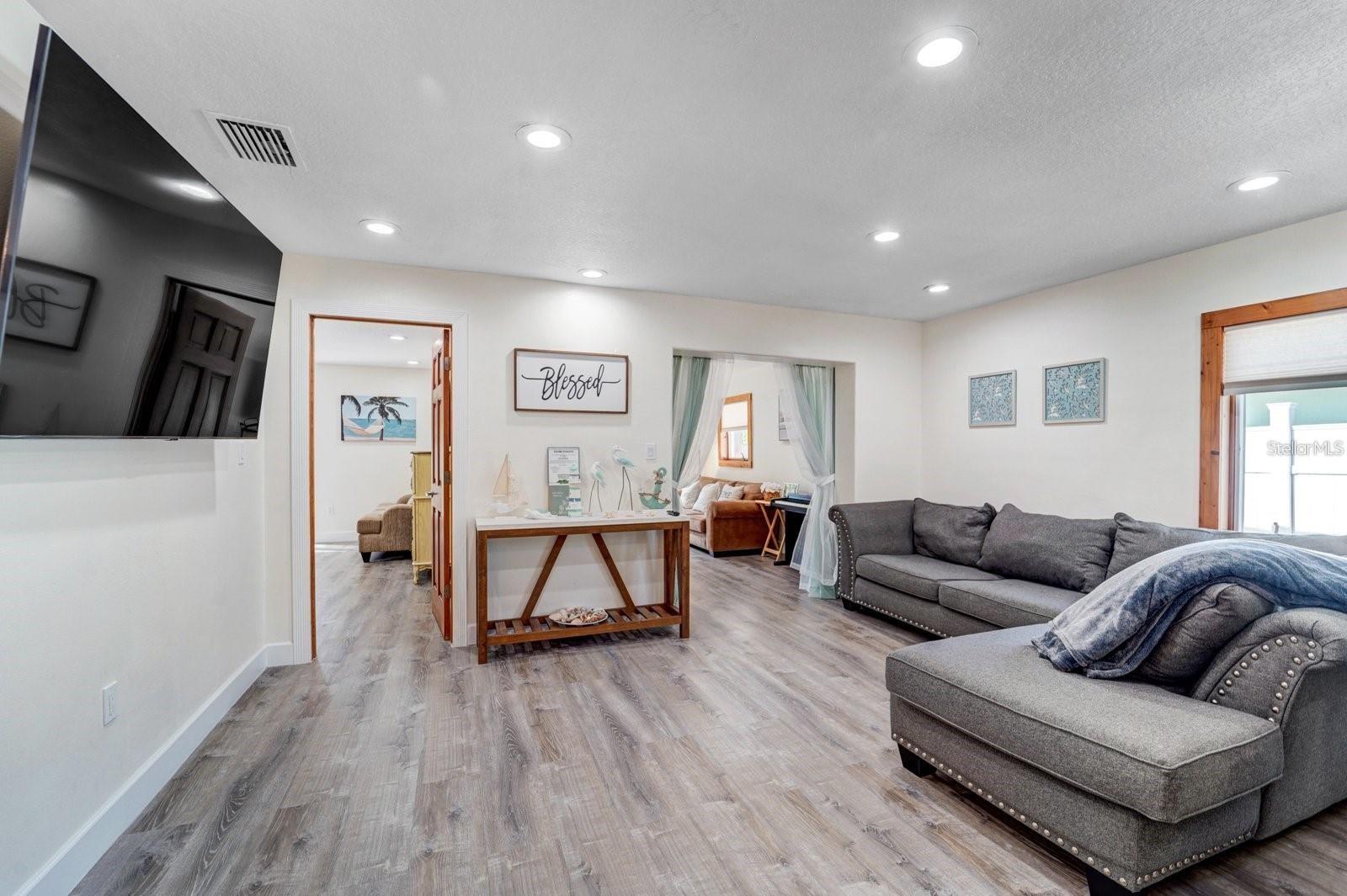 2598 WOOD ST — photo 21