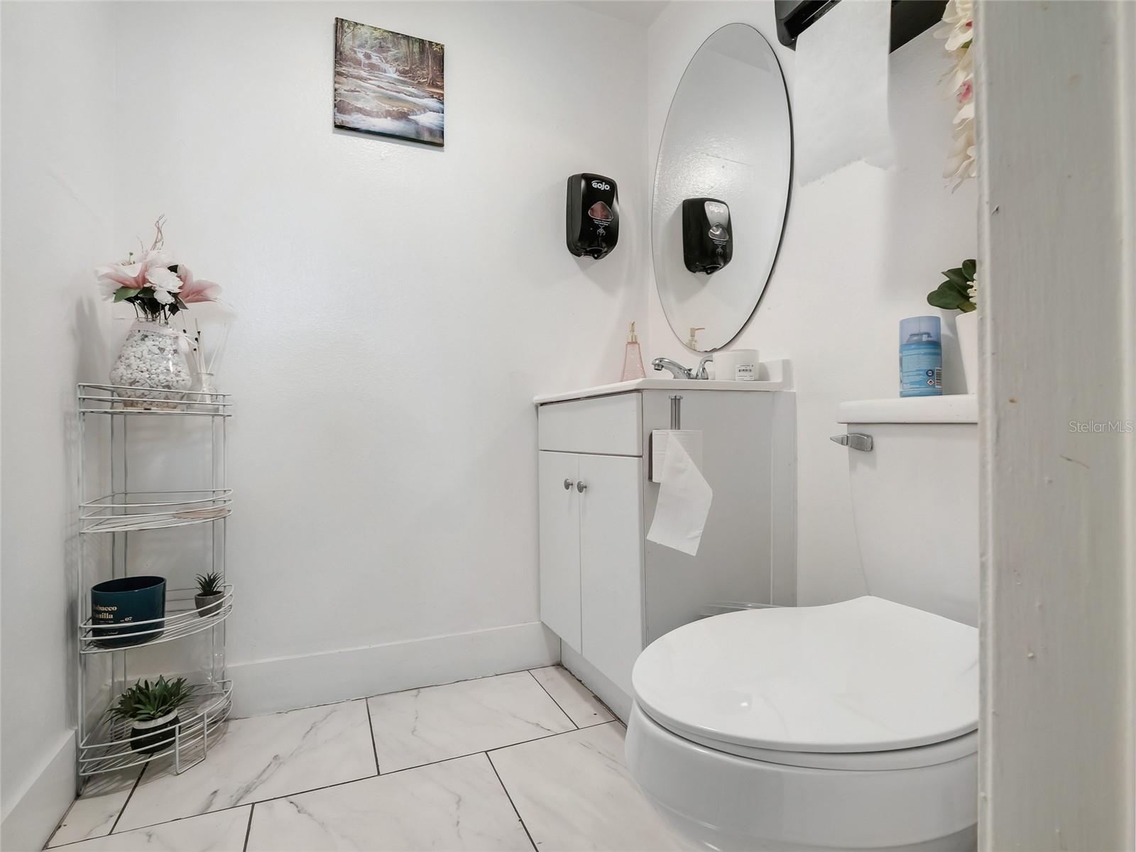 110 LITHIA PINECREST RD #D — photo 22