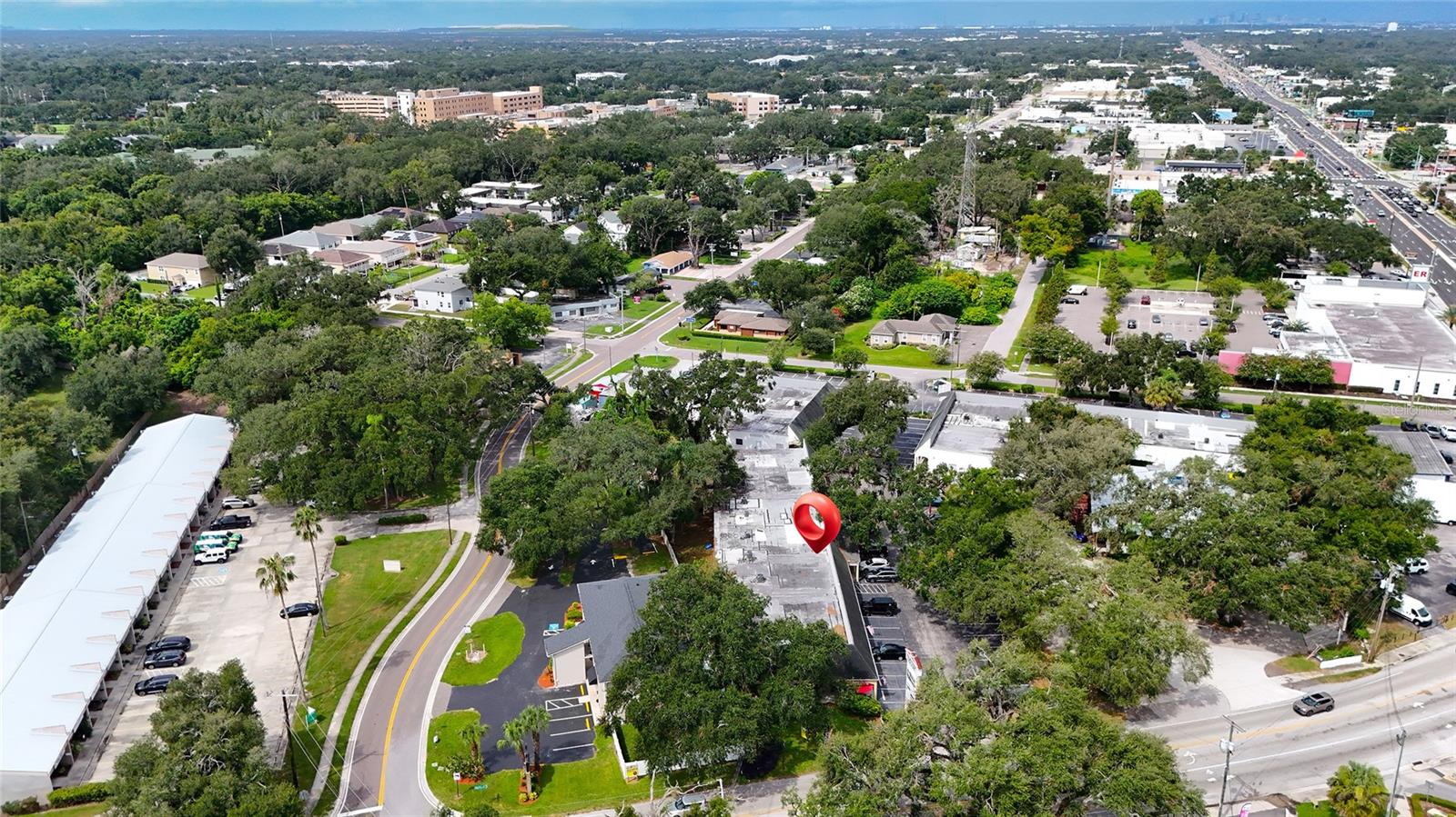 110 LITHIA PINECREST RD #D — photo 33