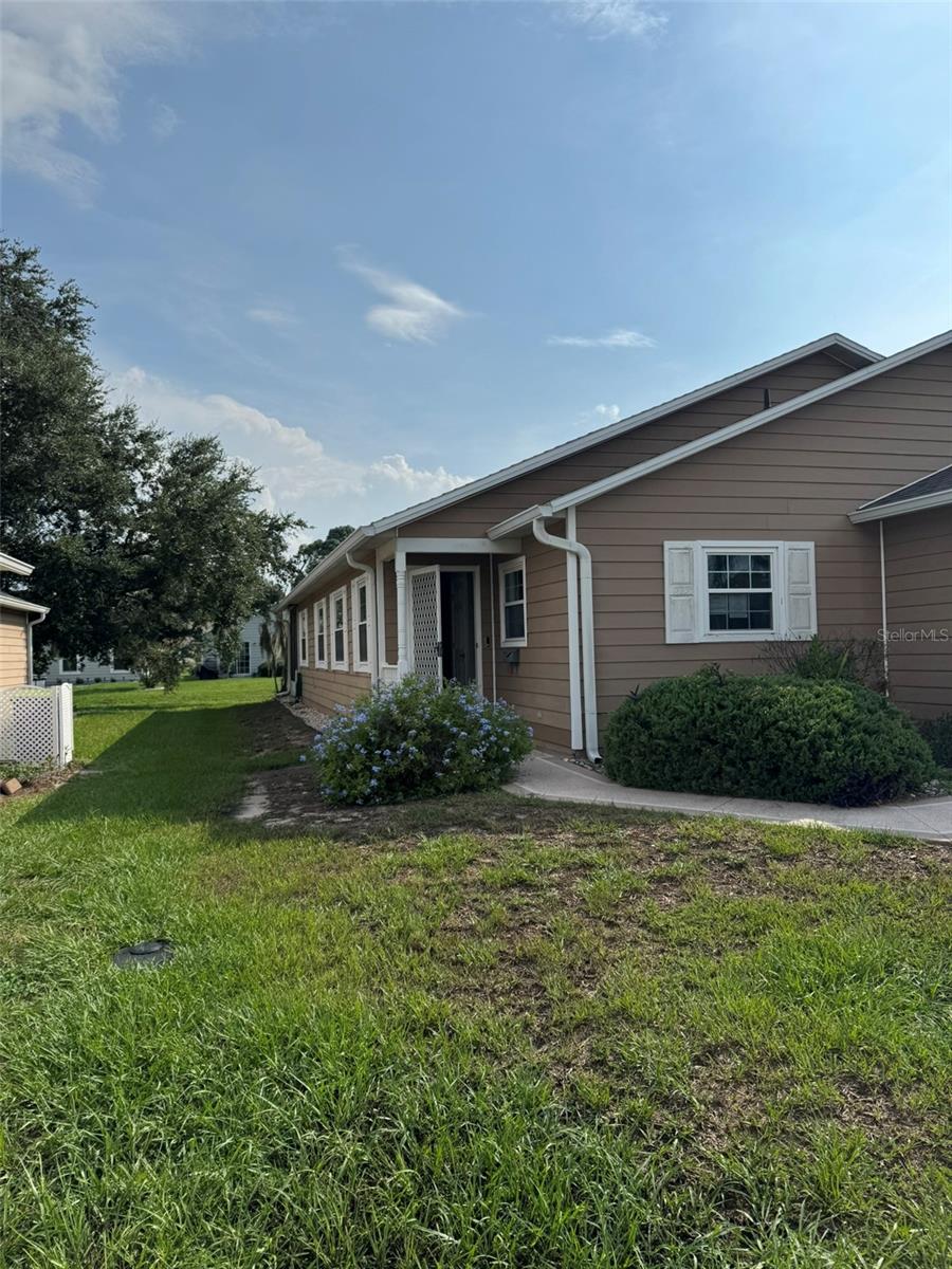37414 CASTLEBERRY DR — photo 3