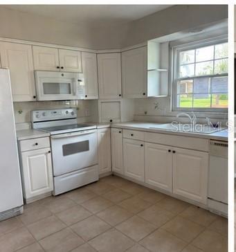 37414 CASTLEBERRY DR — photo 7