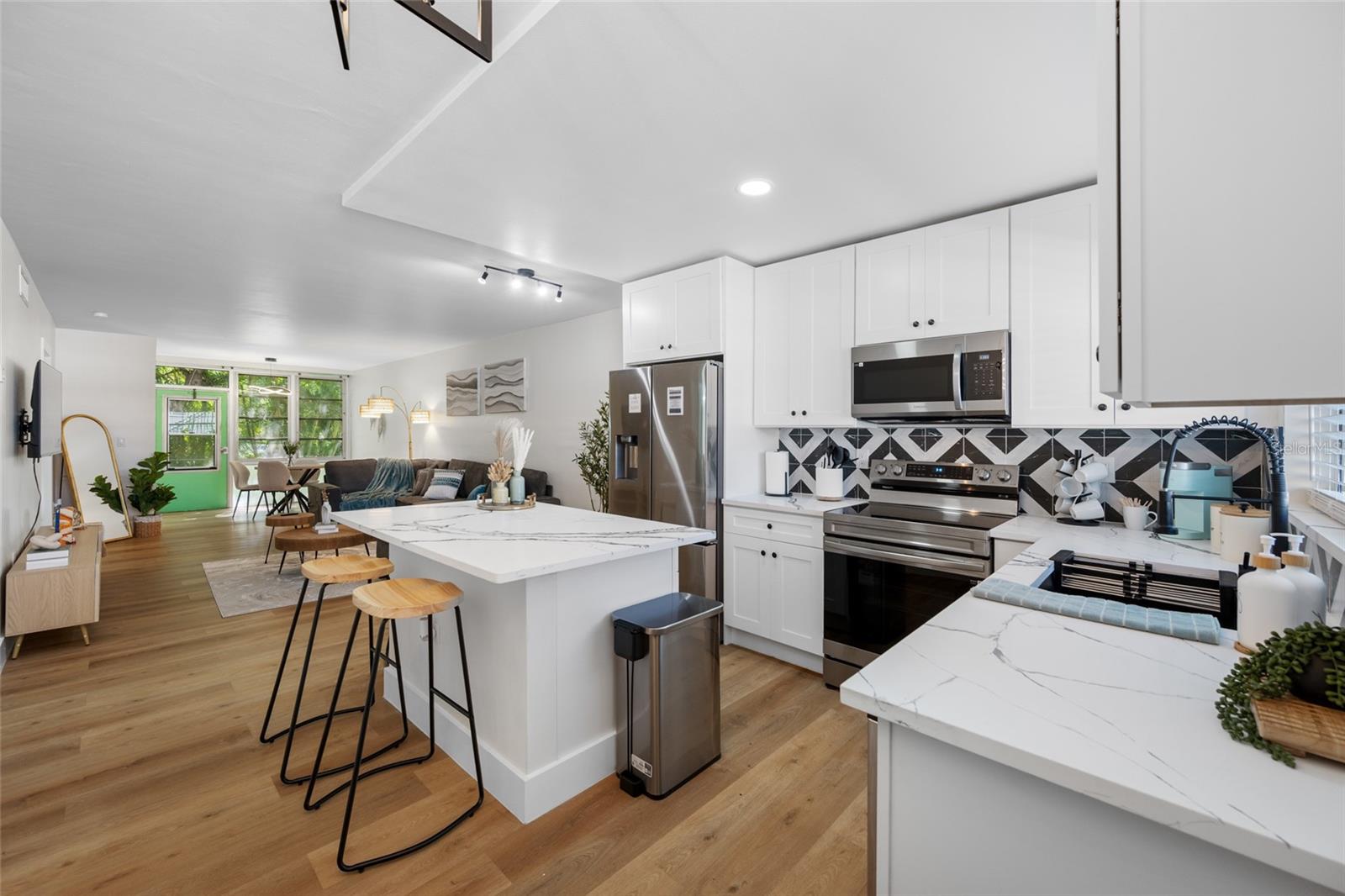 1433 S BELCHER RD #F9 — photo 33