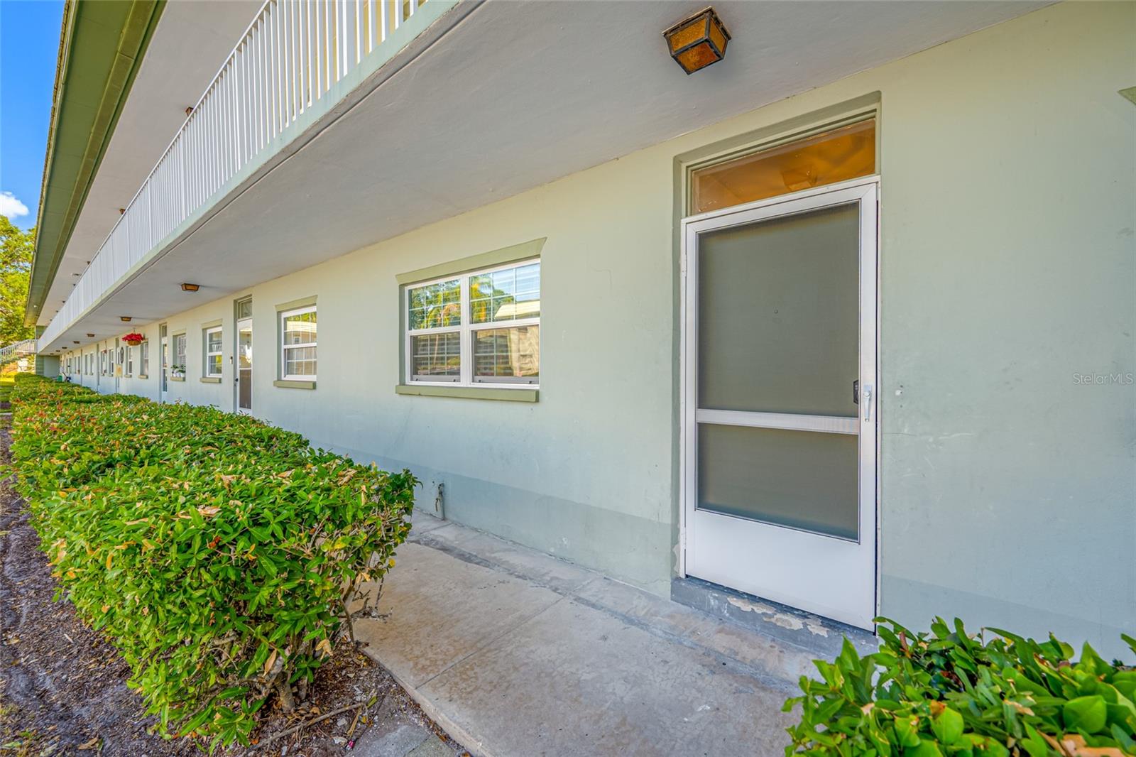 1433 S BELCHER RD #F9 — photo 3