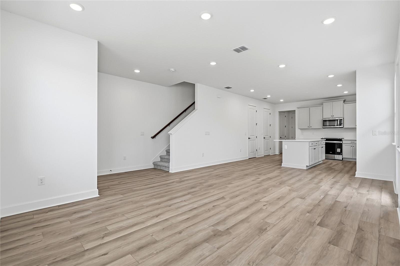 2015 AMELIA BAY PL — photo 7