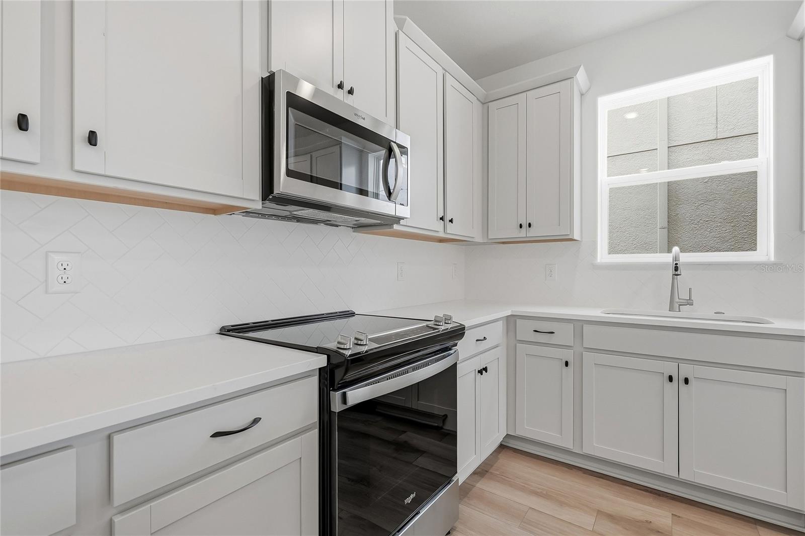 2015 AMELIA BAY PL — photo 15