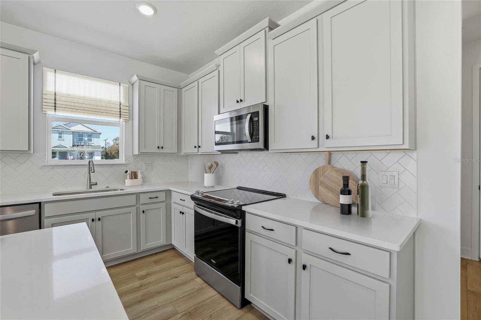 2015 AMELIA BAY PL — photo 5