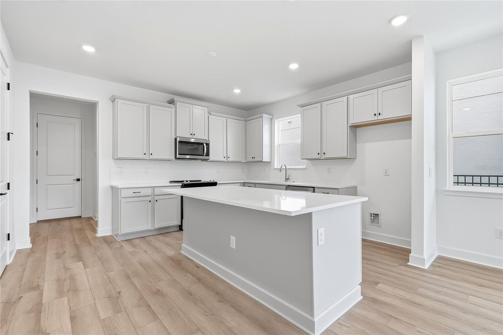 2015 AMELIA BAY PL — photo 12