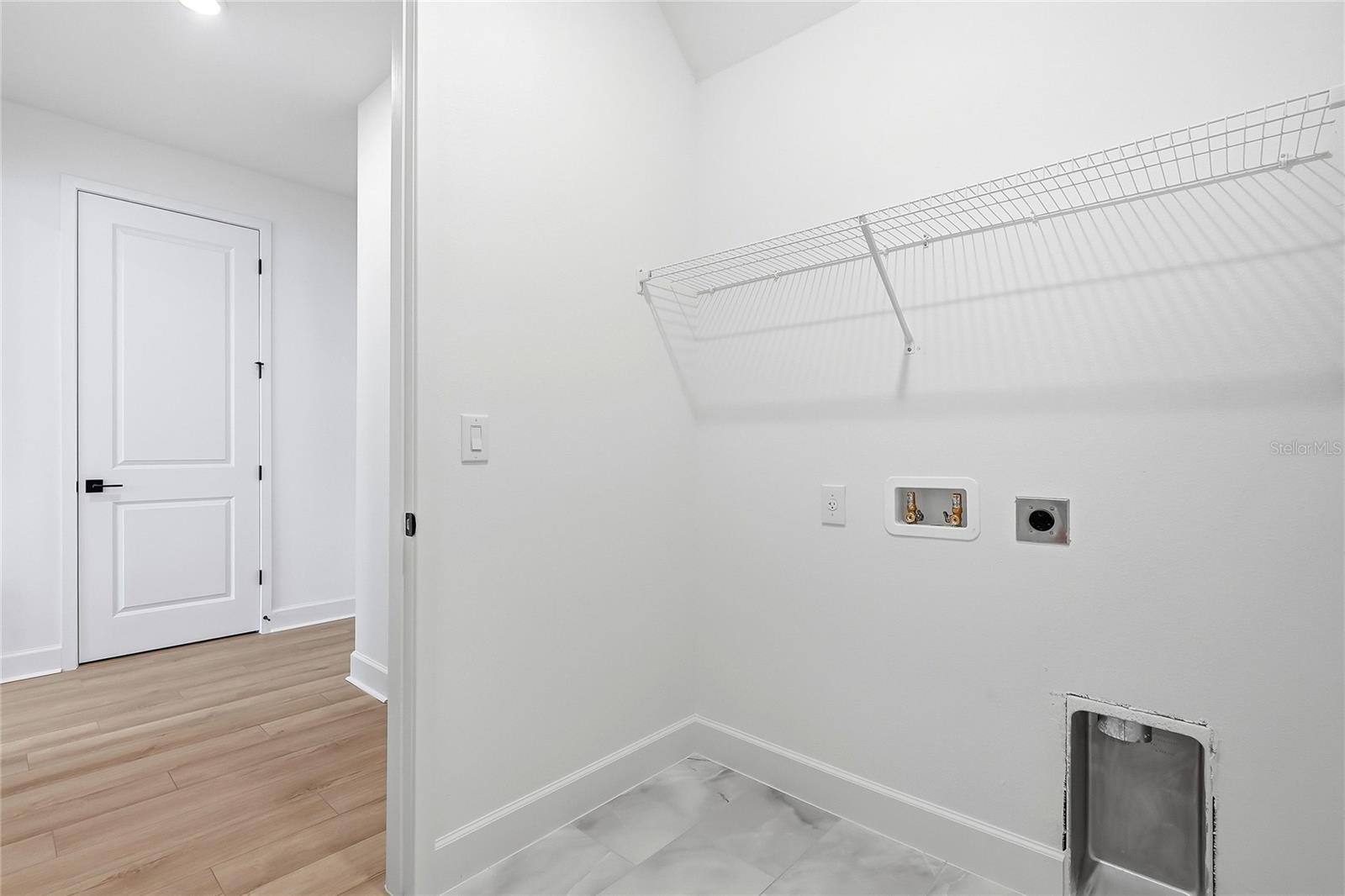 2015 AMELIA BAY PL — photo 22
