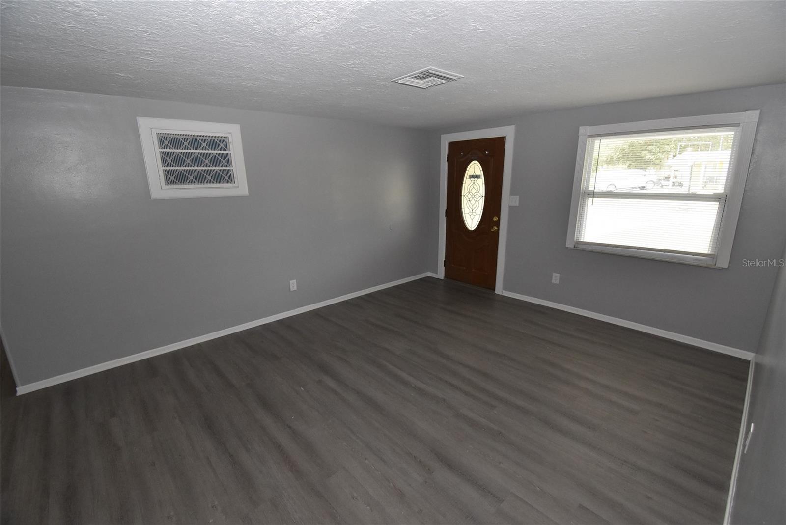 11025 PICKERING LN — photo 5